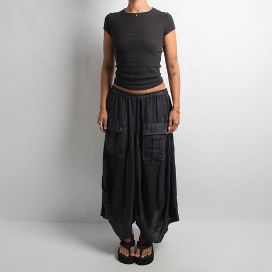 DARK ASYMMETRIC SKIRT