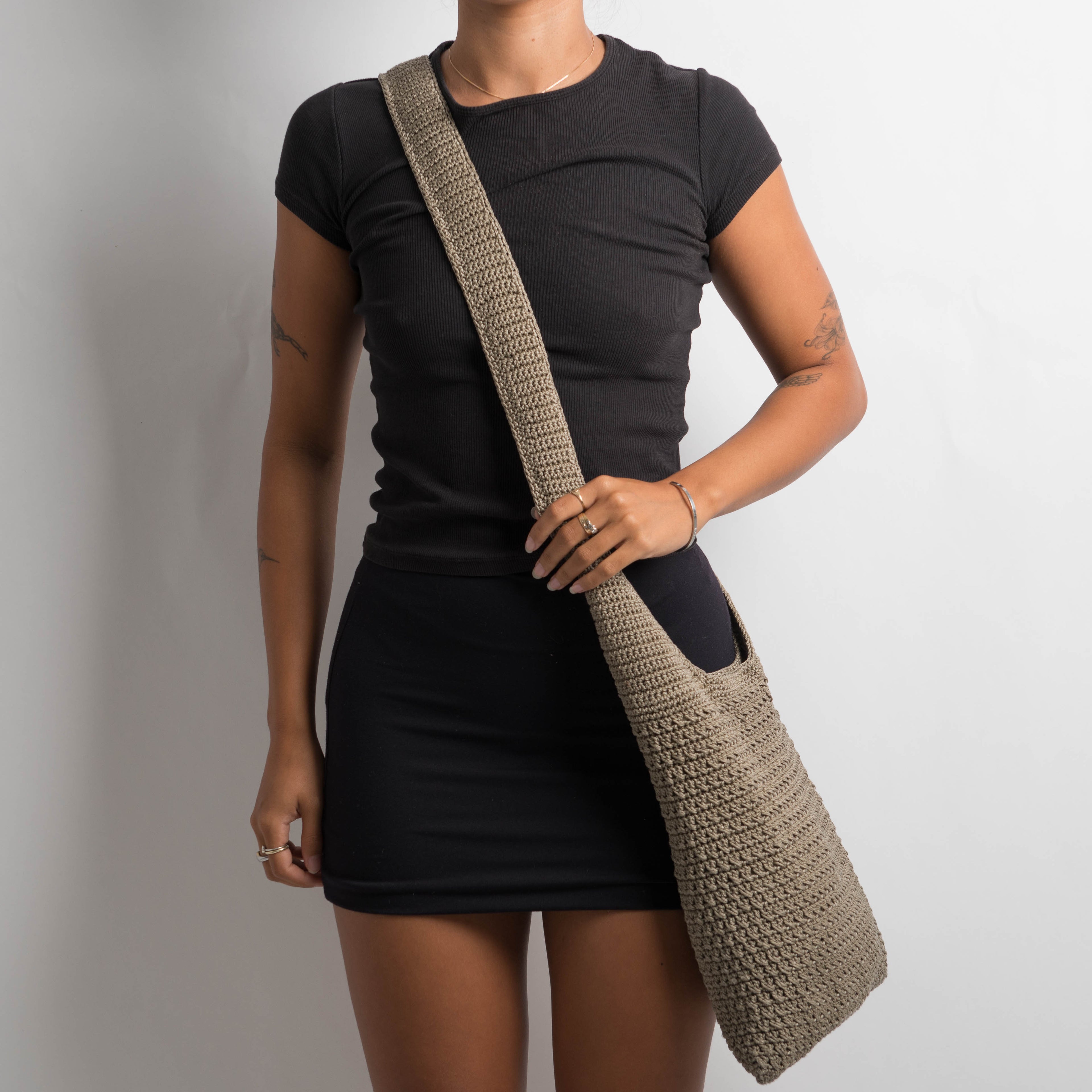 CROCHET CROSS BODY BAG