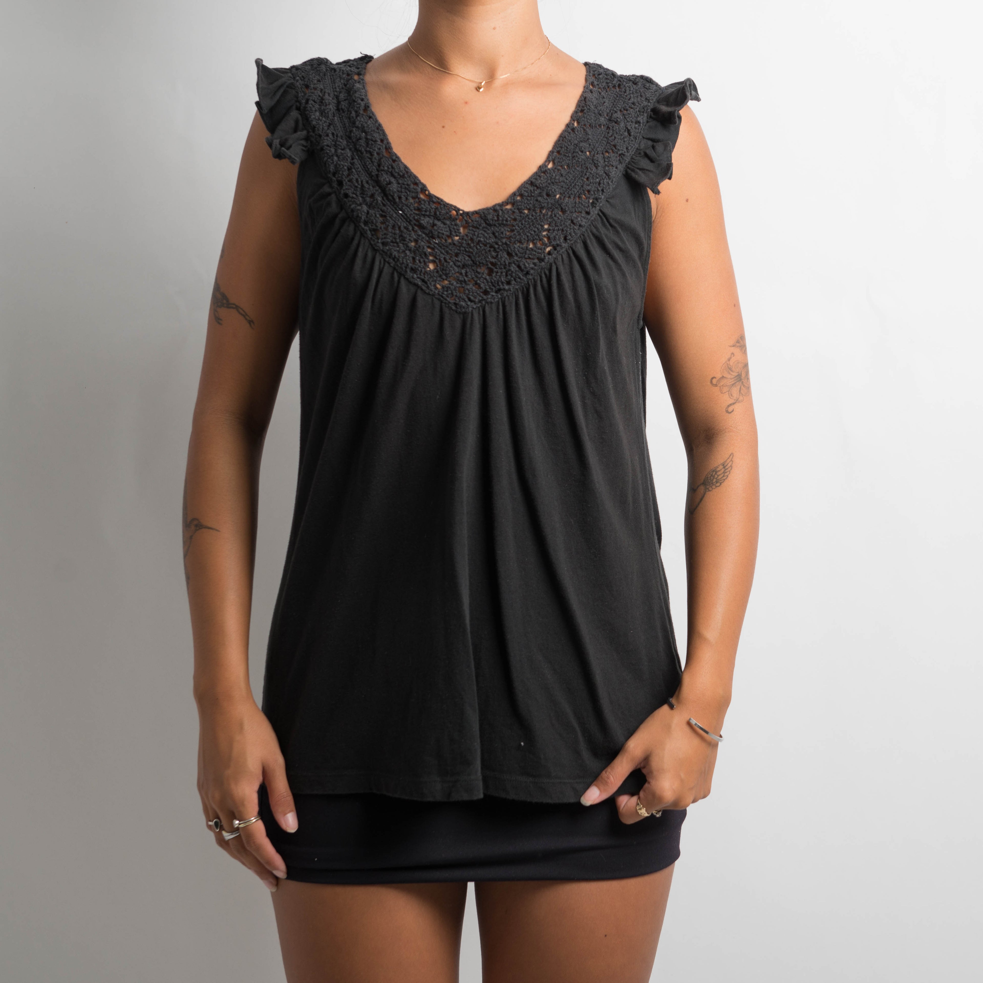 BLACK CROCHET TRIM TOP