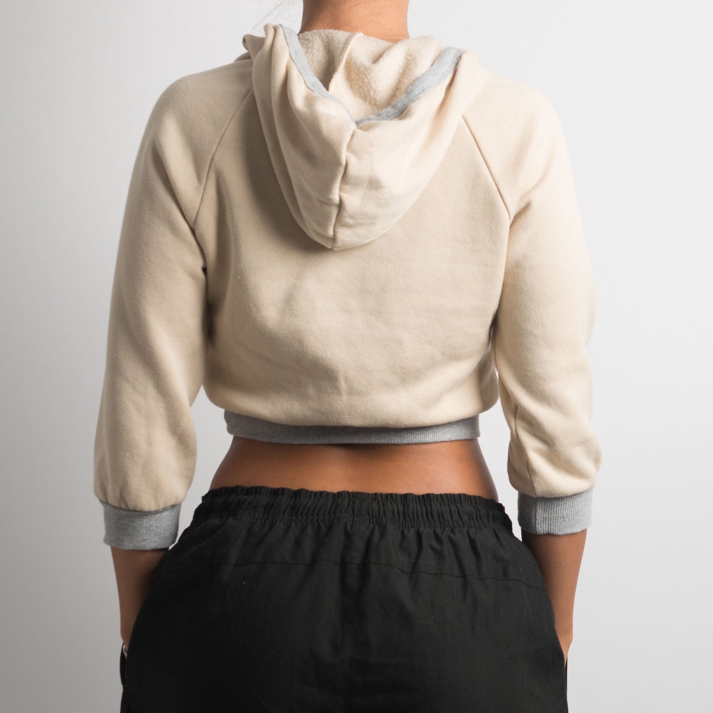 CROPPED HOODED JUMPER