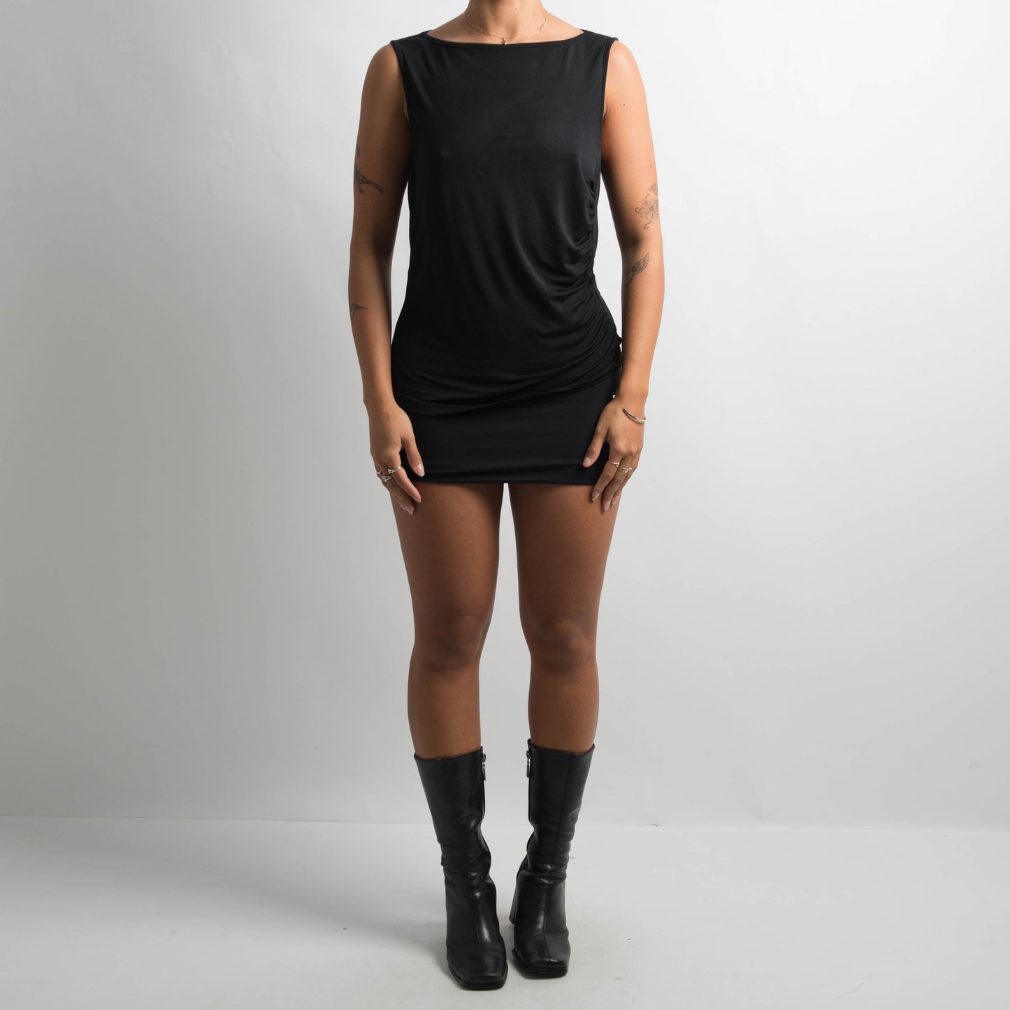 BLACK RUCHED TOP
