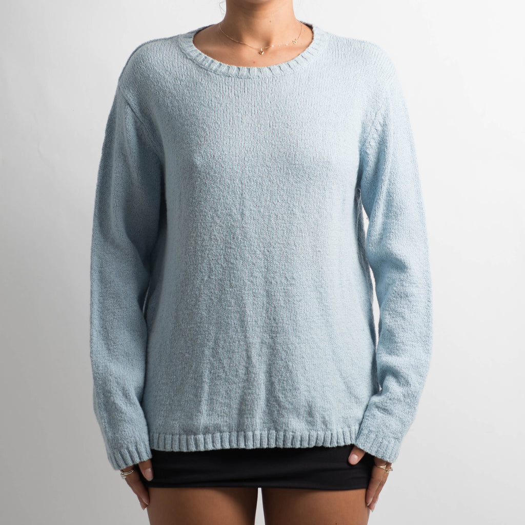 BLUE KNIT SWEATER