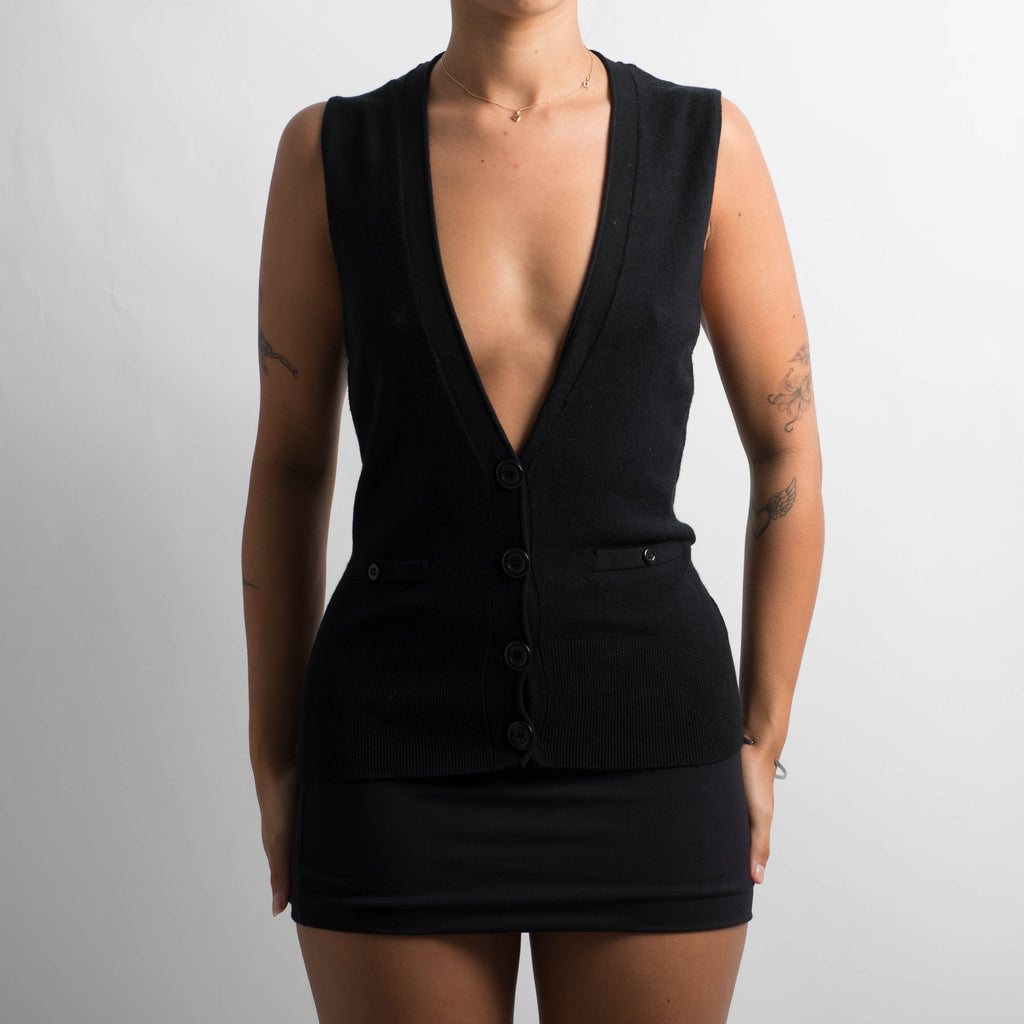 BLACK KNIT BUTTON VEST