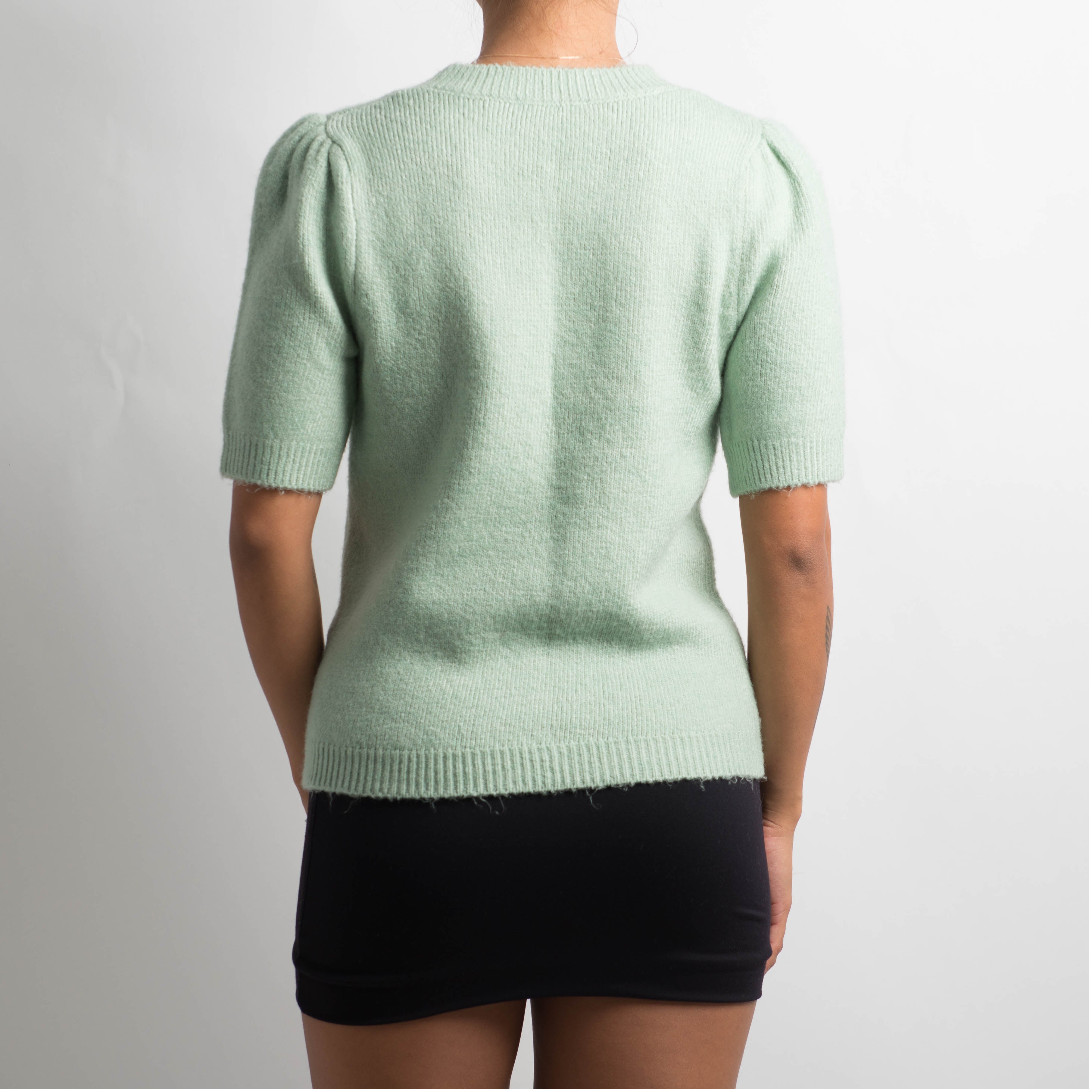 PASTEL GREEN KNIT TOP