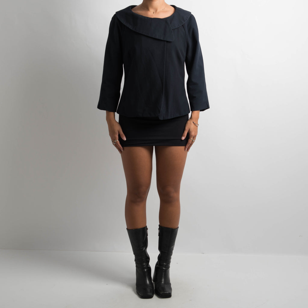 NAVY COLLARED JACKET