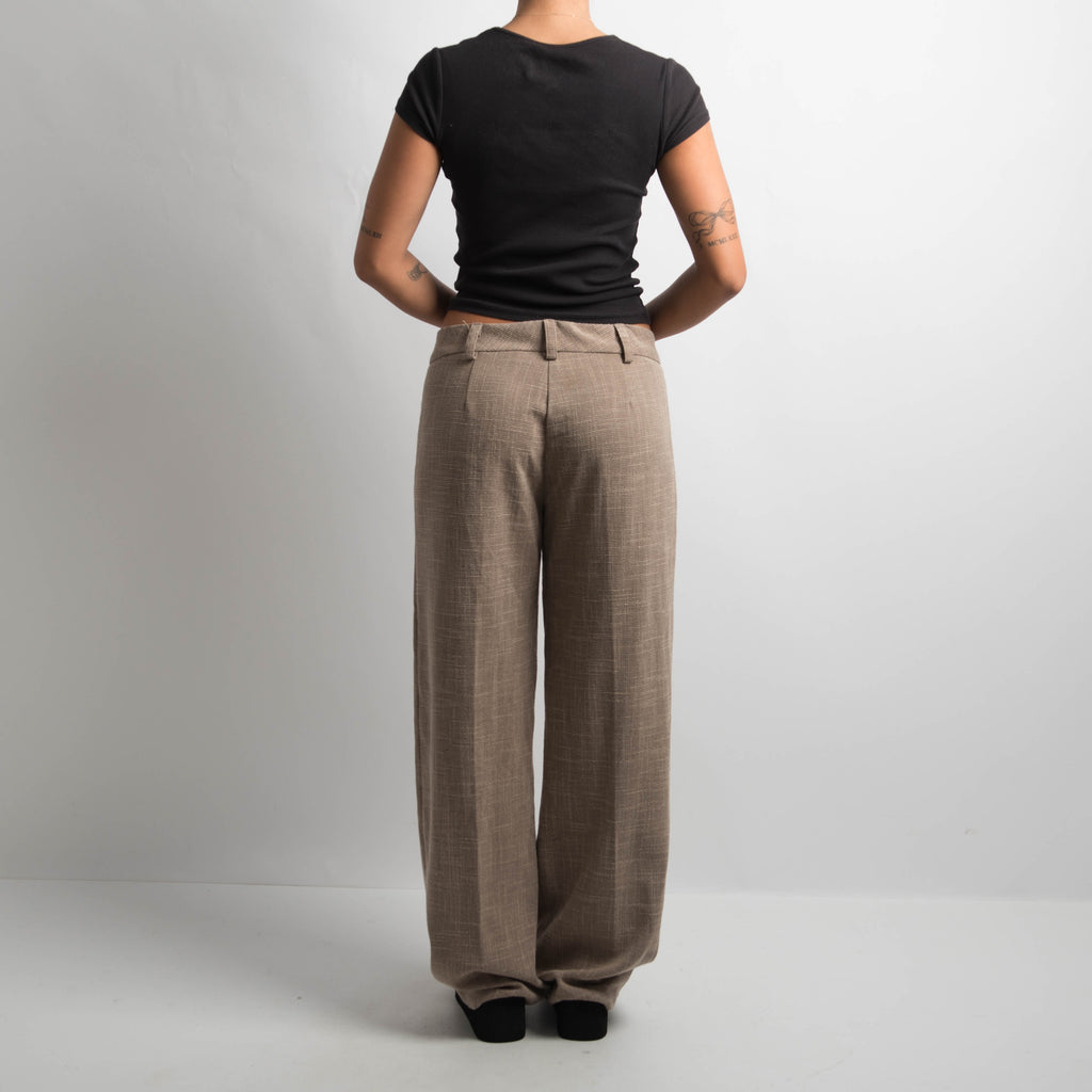 BEIGE TEXTURED TROUSERS