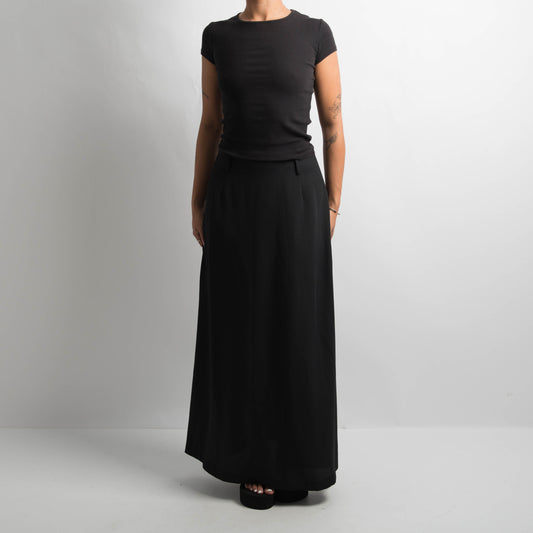 BLACK MAXI SKIRT