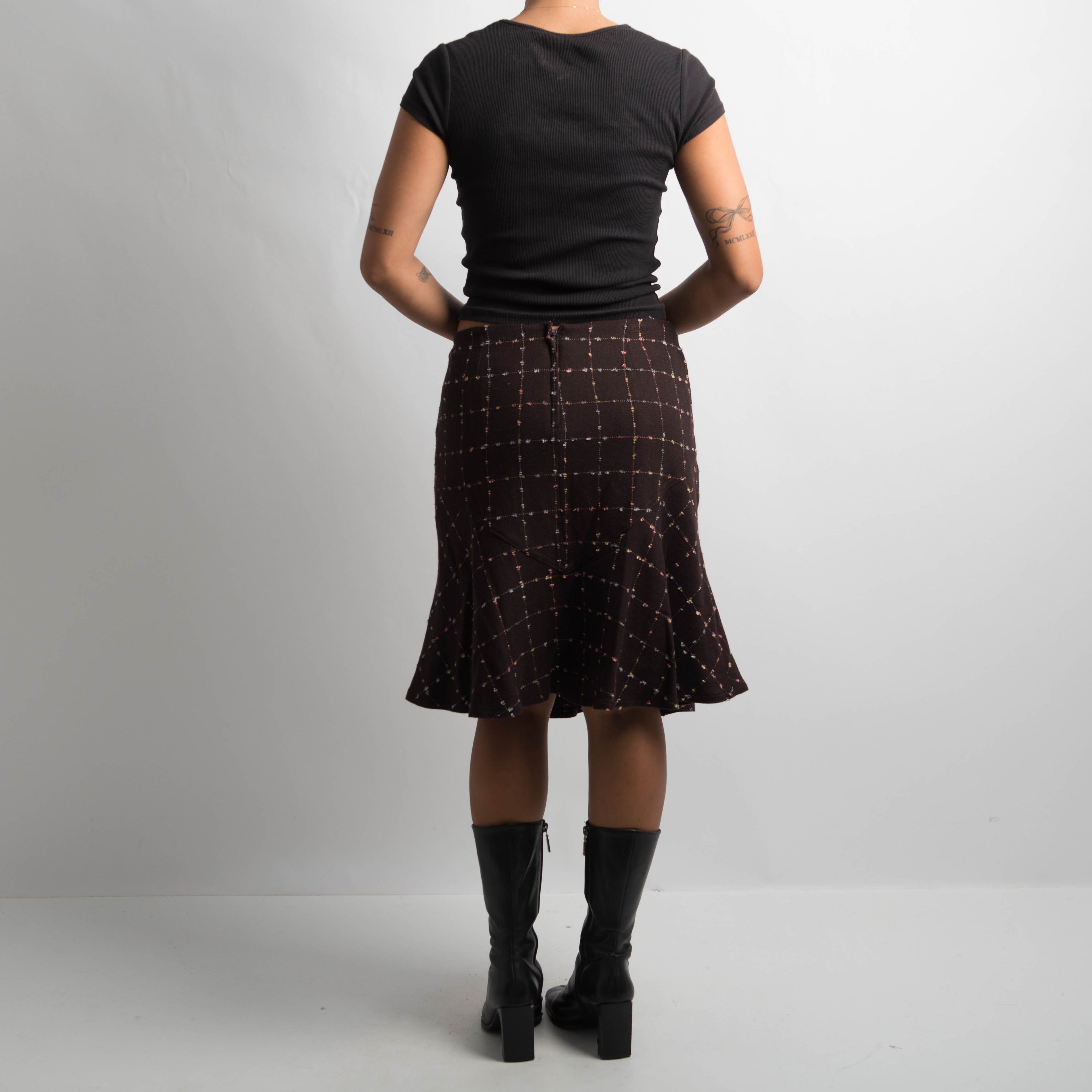 MAROON TEXTURED SKIRT