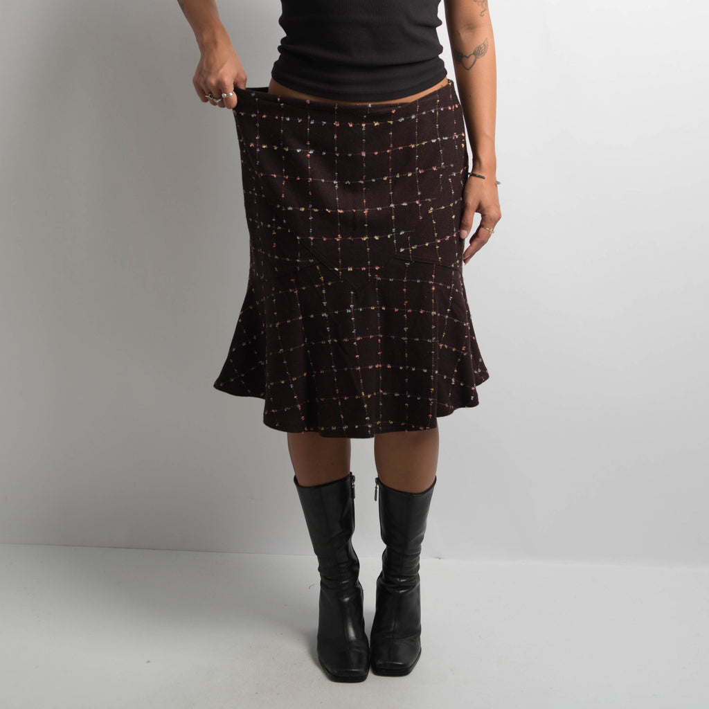 MAROON TEXTURED SKIRT