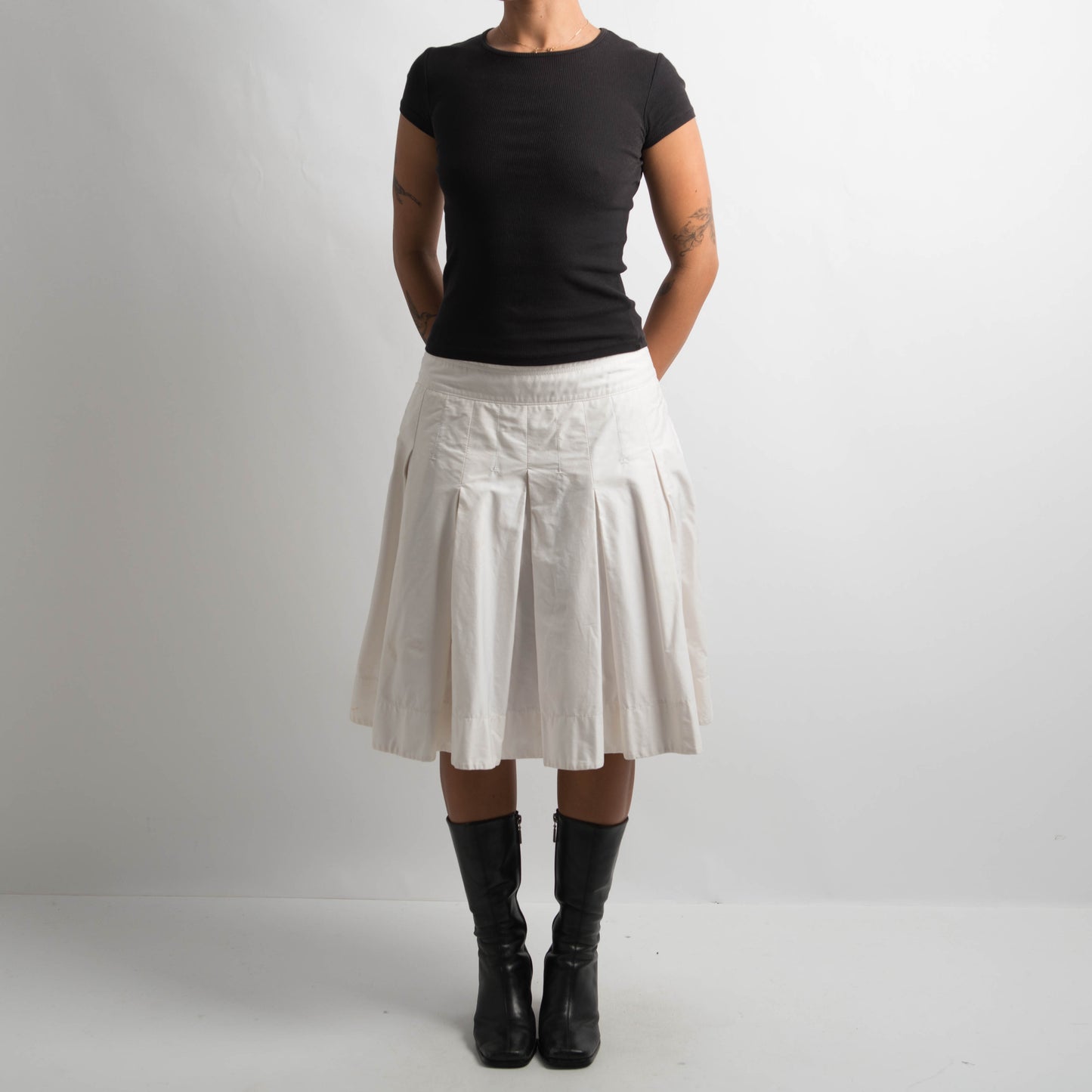 OFF WHITE PLEATED MIDI SKIRT