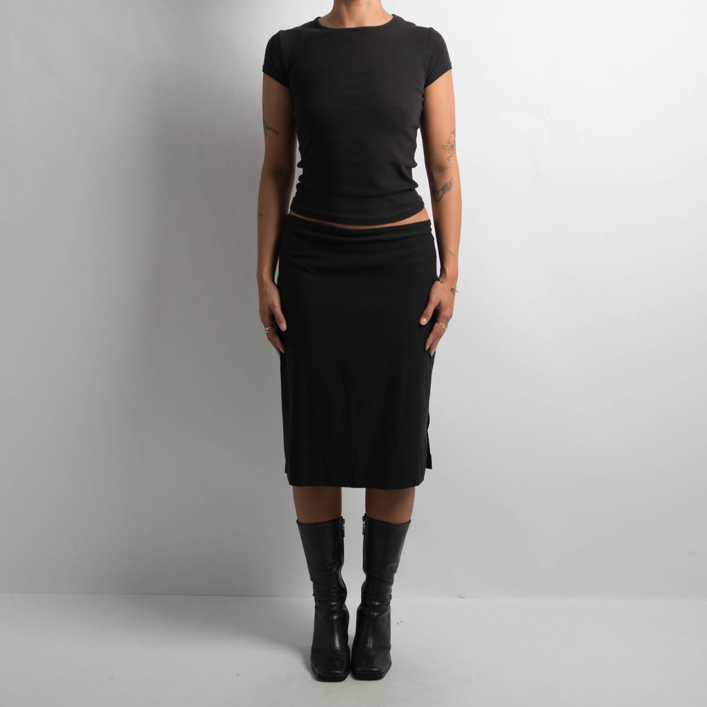 CLASSIC BLACK MIDI SKIRT
