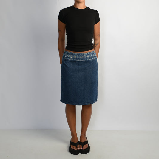 EMBROIDERED DENIM SKIRT