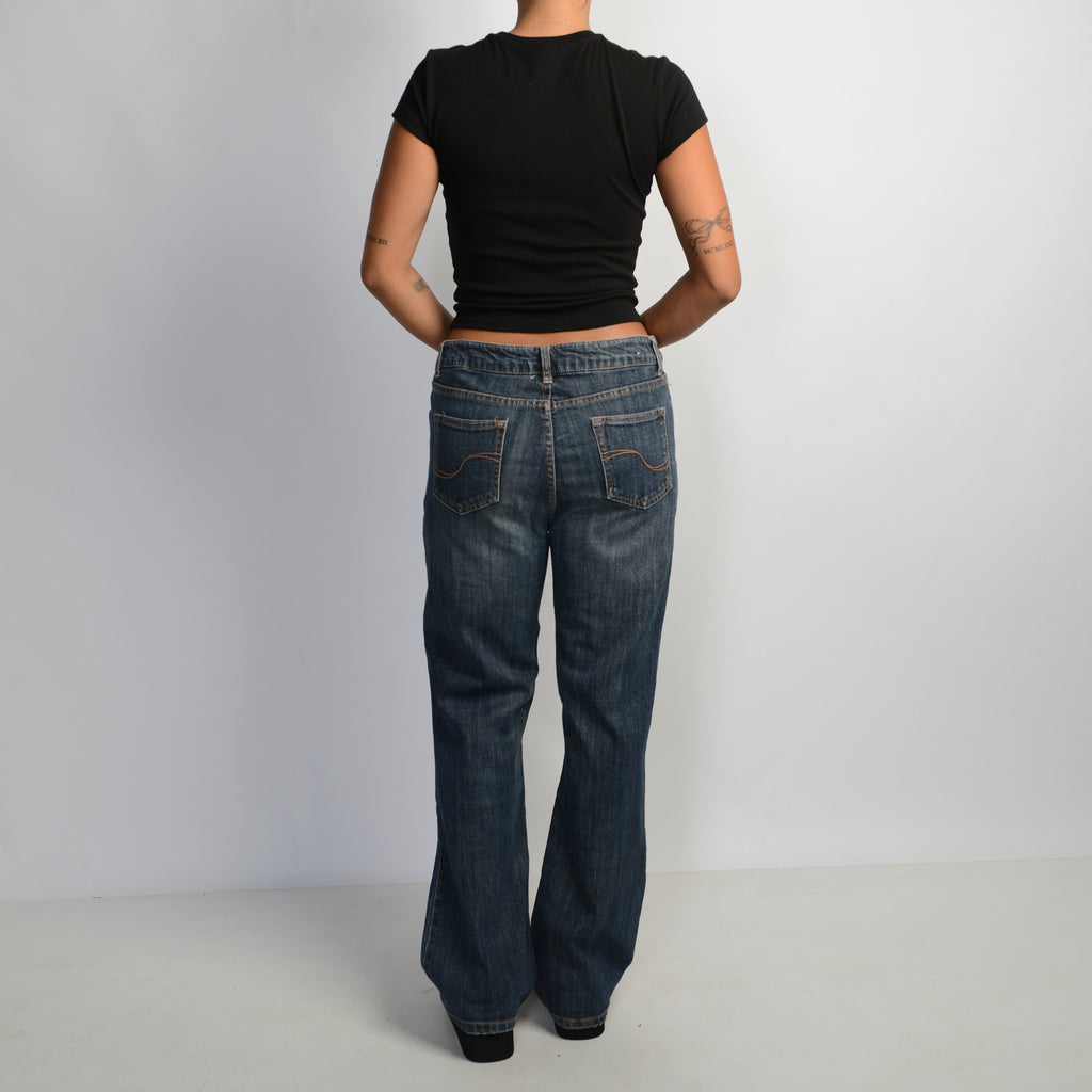 MID RISE BOOTCUT JEANS