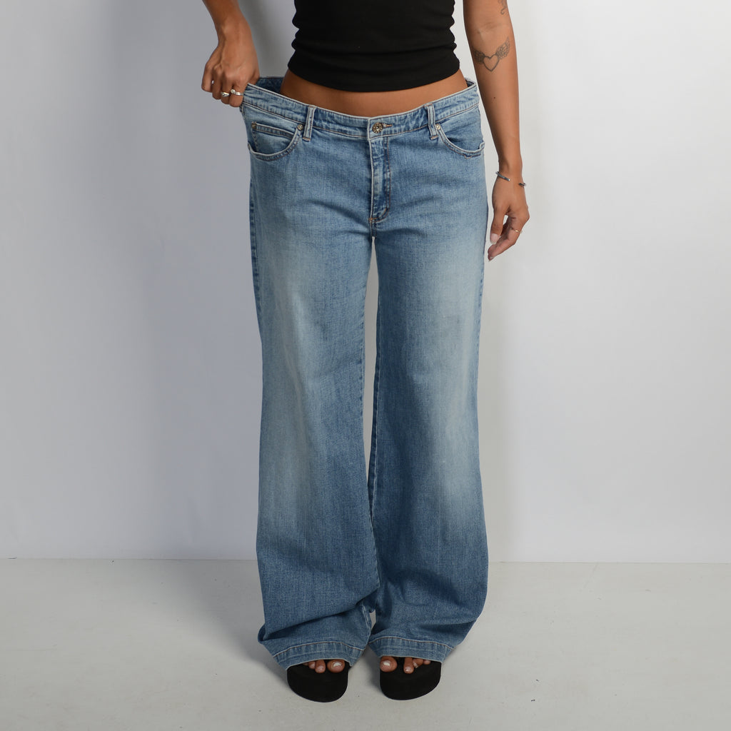 MID RISE FLARE JEANS