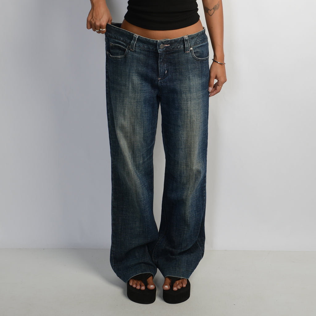 MID RISE RELAXED JEANS