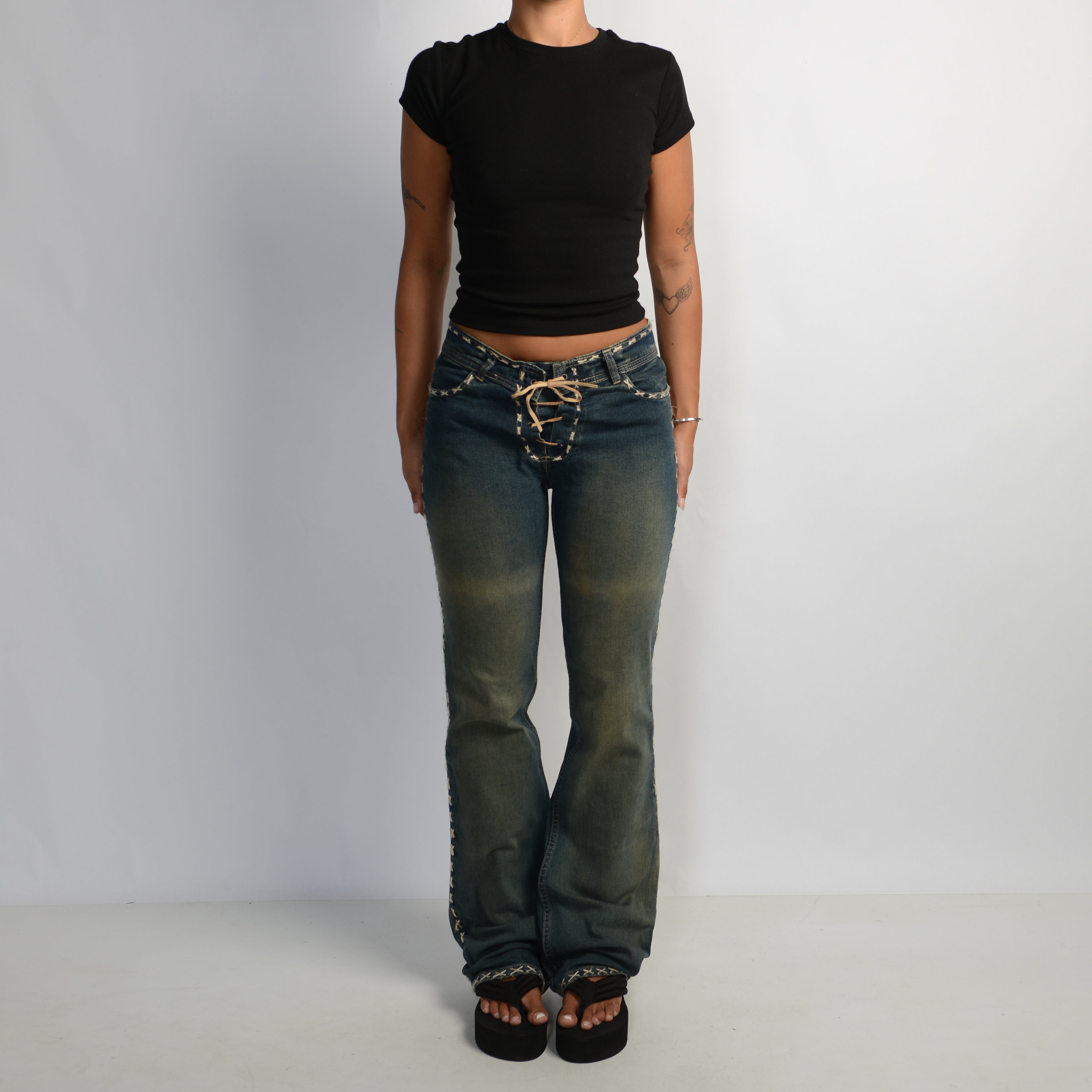 LACE UP FLARE JEANS