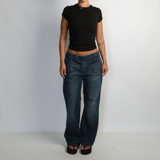 DARK WASH BOOTCUT JEANS