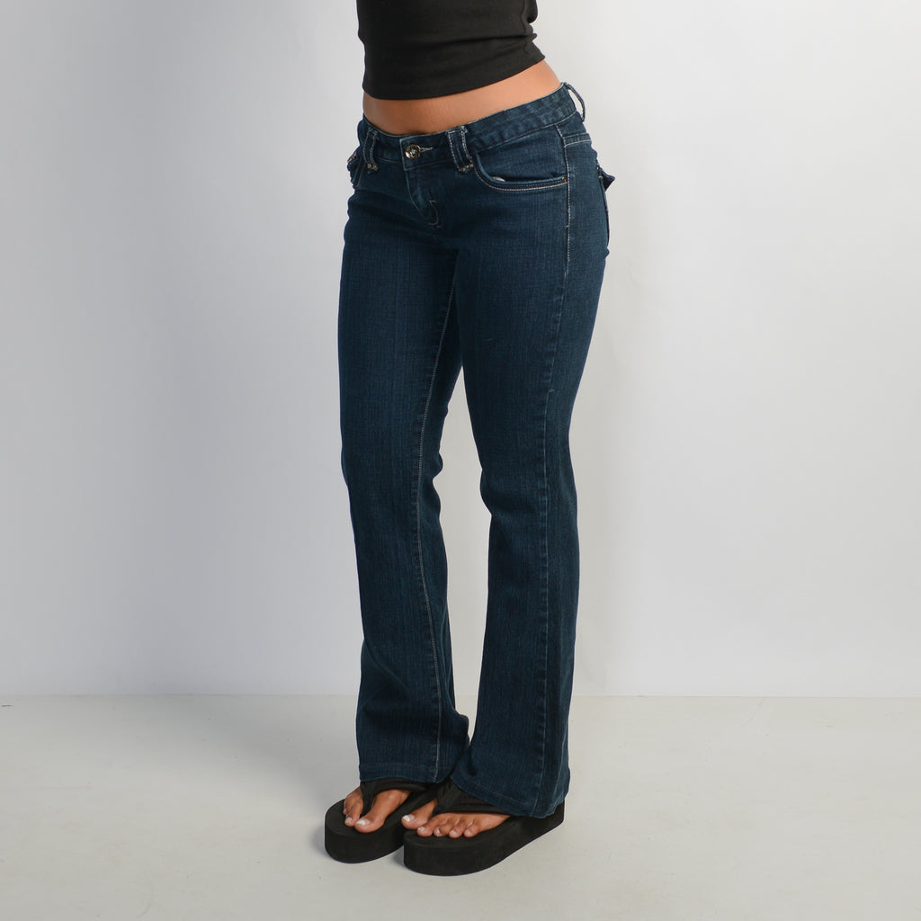 DARK WASH BOOTCUT JEANS