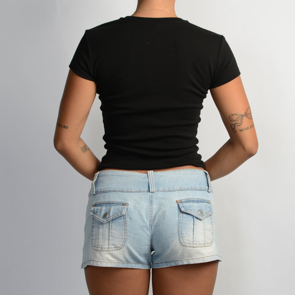 LIGHT WASH DENIM SHORTS