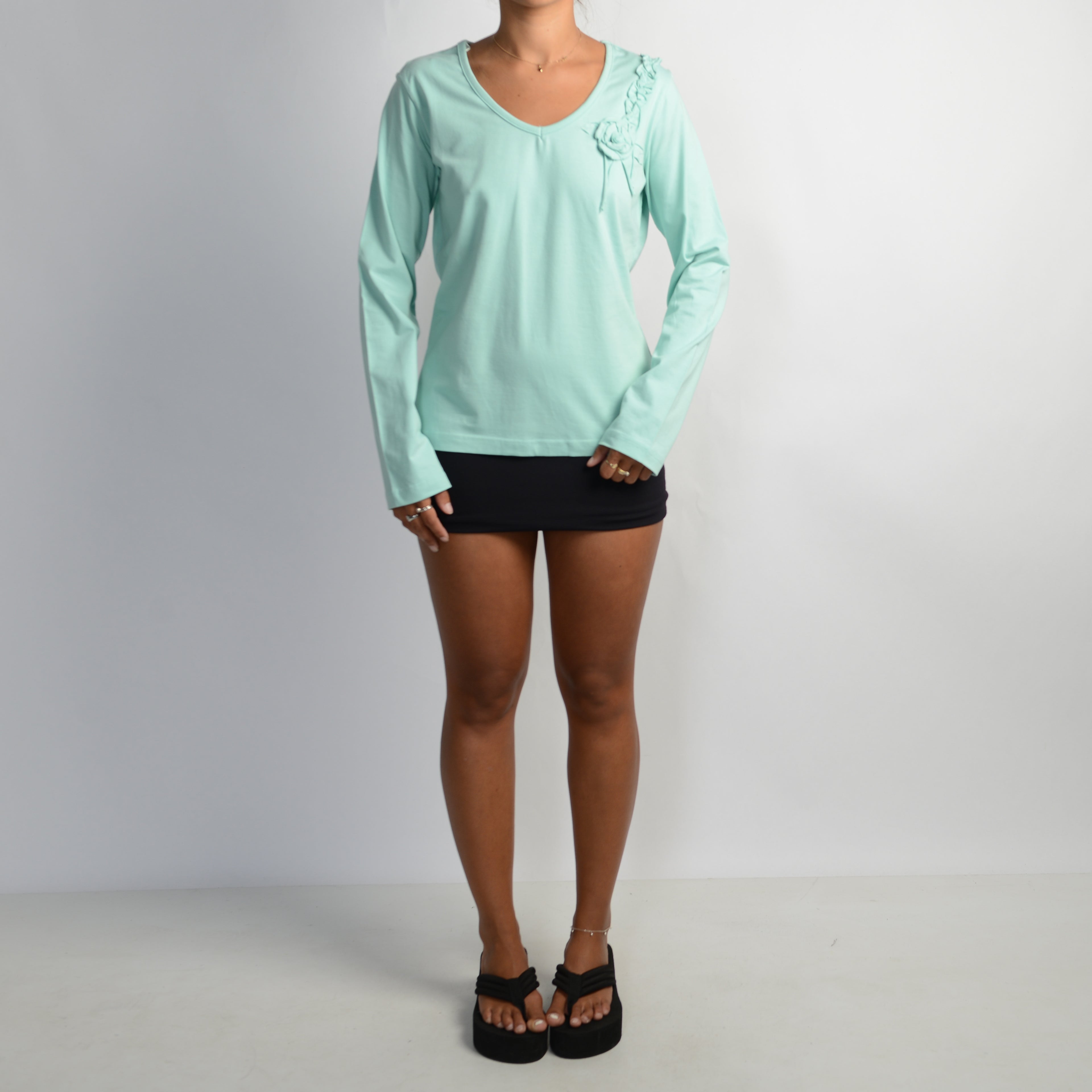 MINT LONG SLEEVE TOP