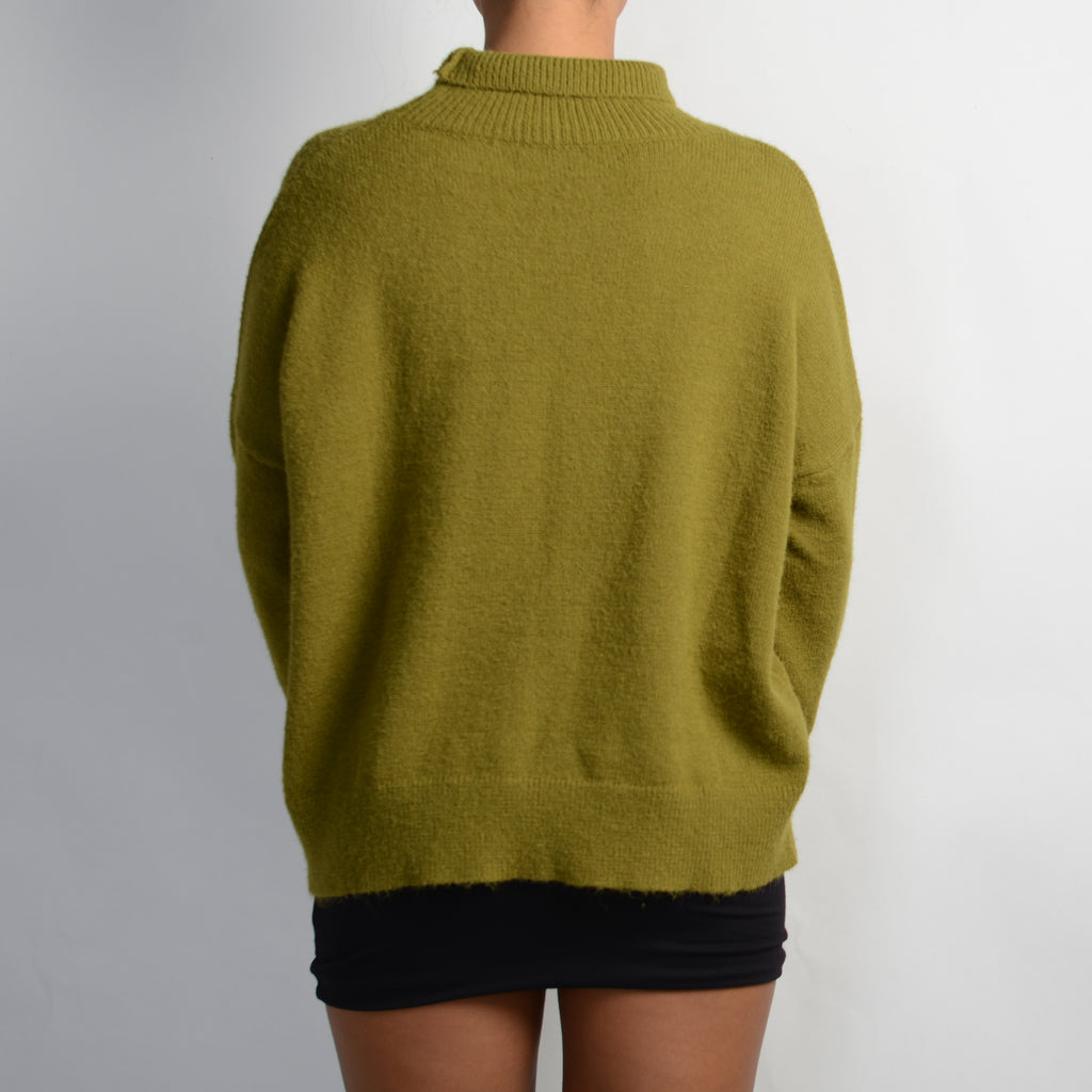 GREEN KNIT SWEATER