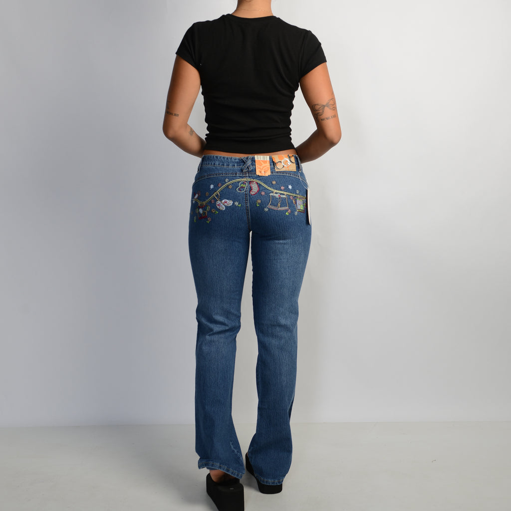 EMBROIDERED STRAIGHT LEG JEANS