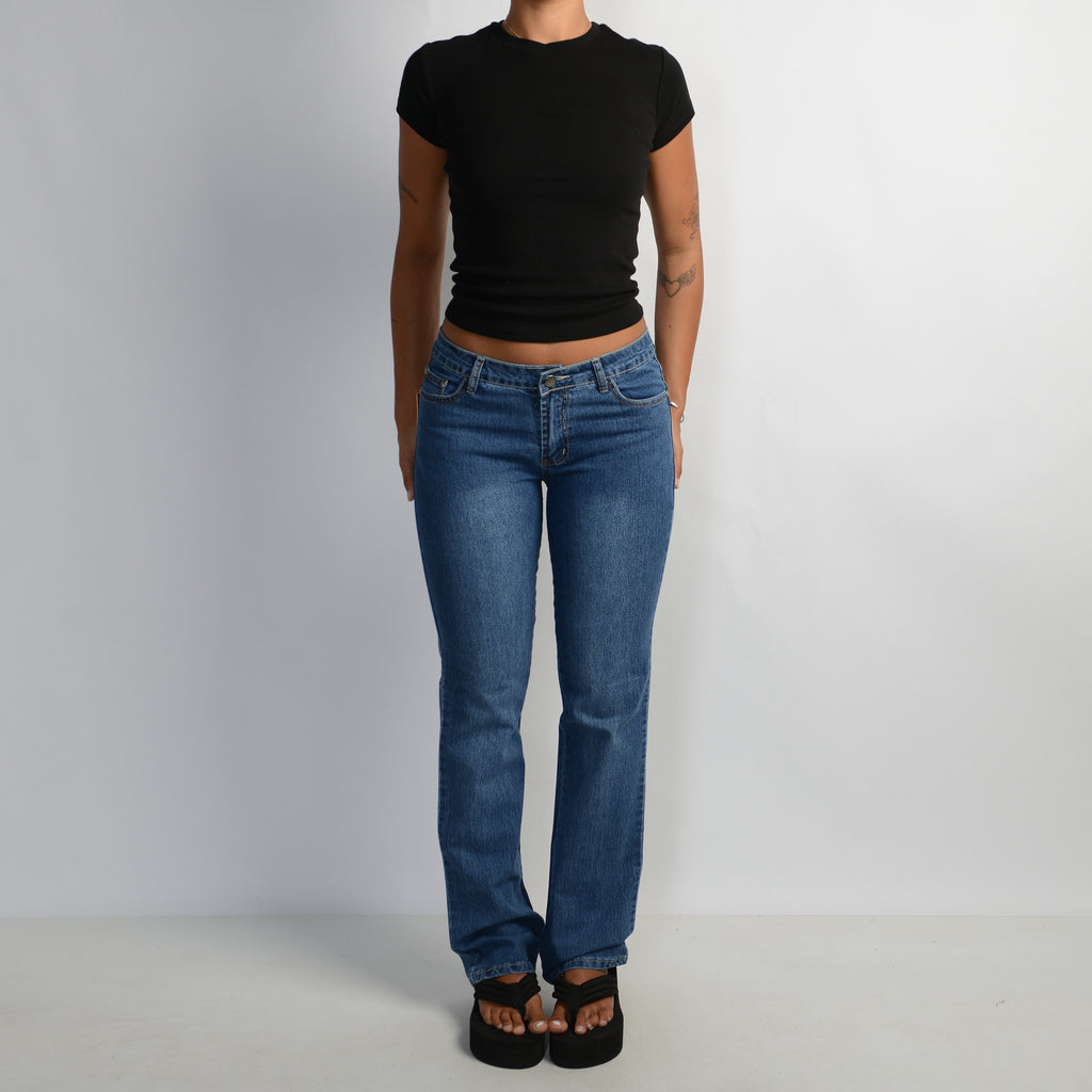 EMBROIDERED STRAIGHT LEG JEANS