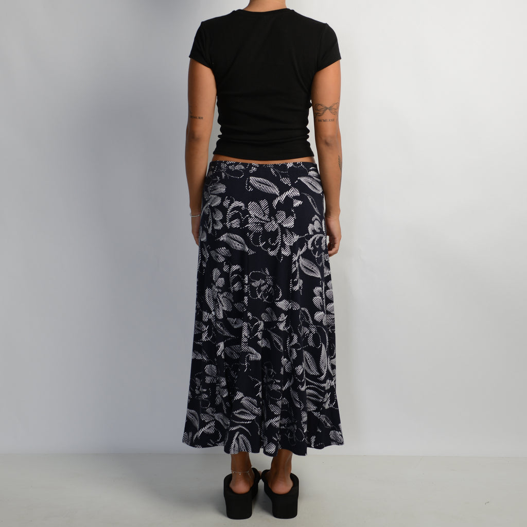 NAVY FLORAL MAXI SKIRT