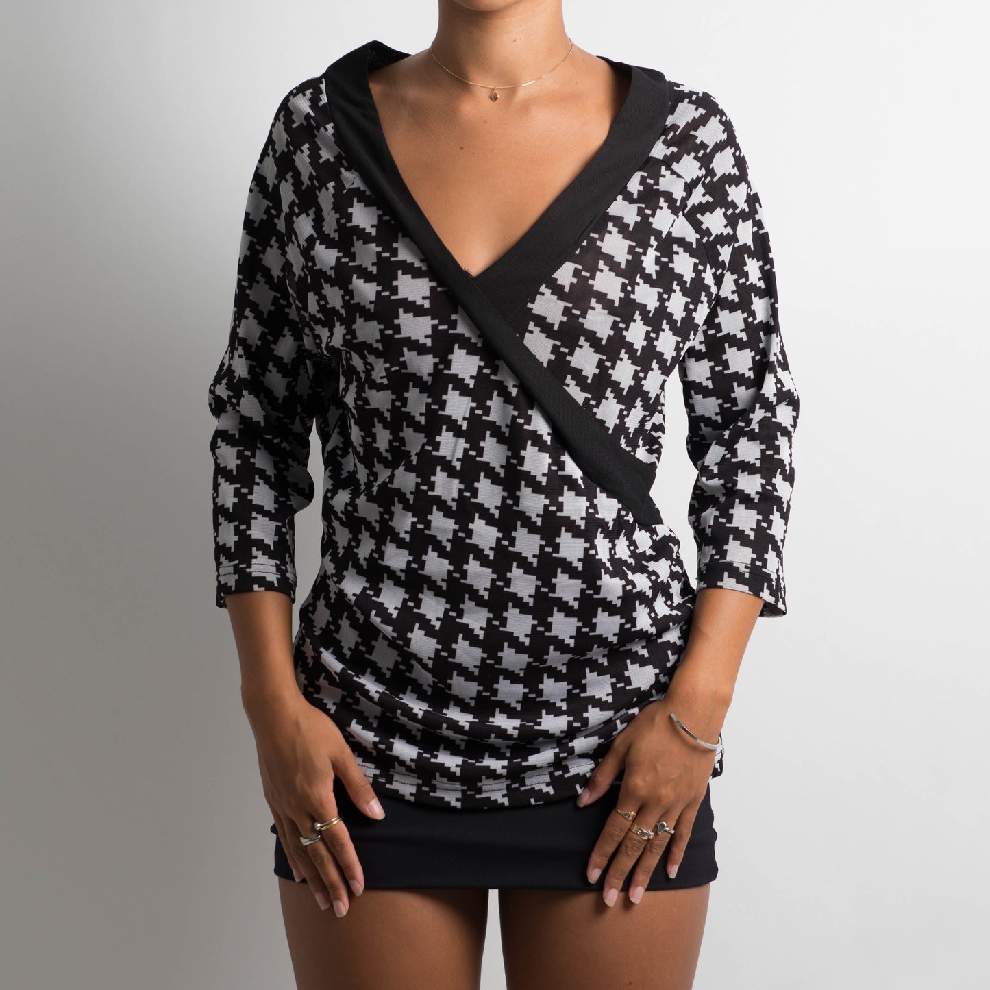 MESH HOUNDSTOOTH LONG SLEEVE