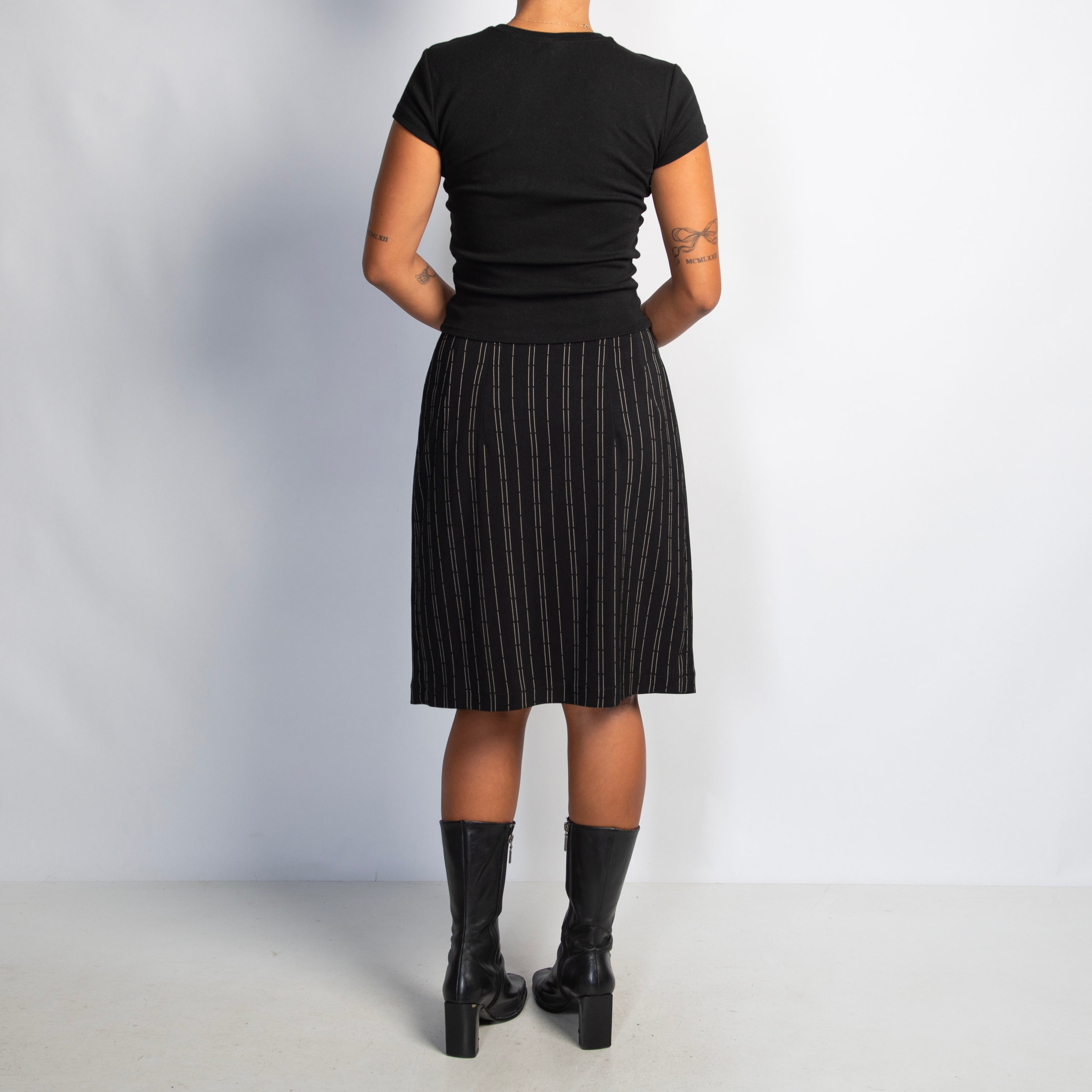BLACK STRIPE MIDI SKIRT