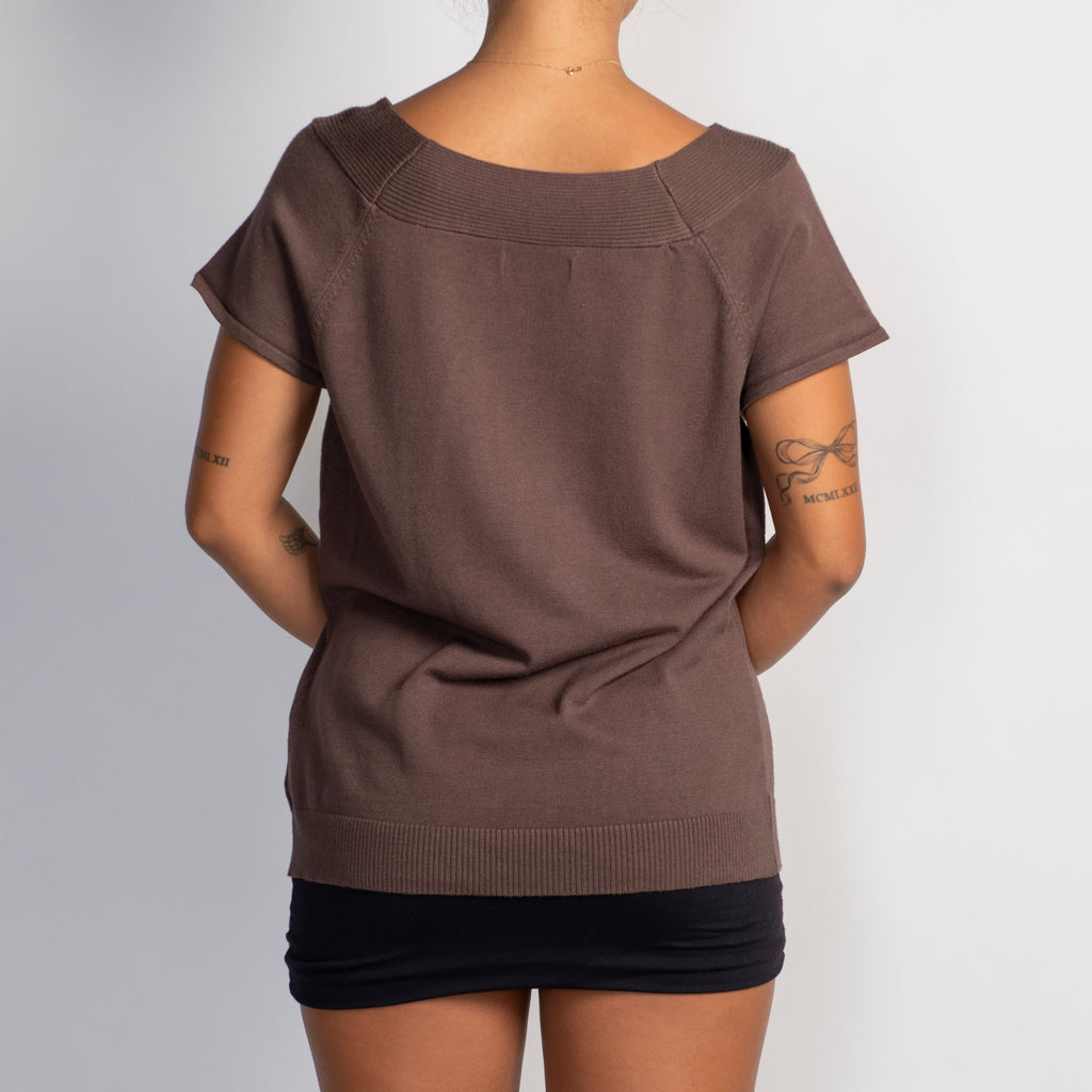 BROWN KNIT TOP