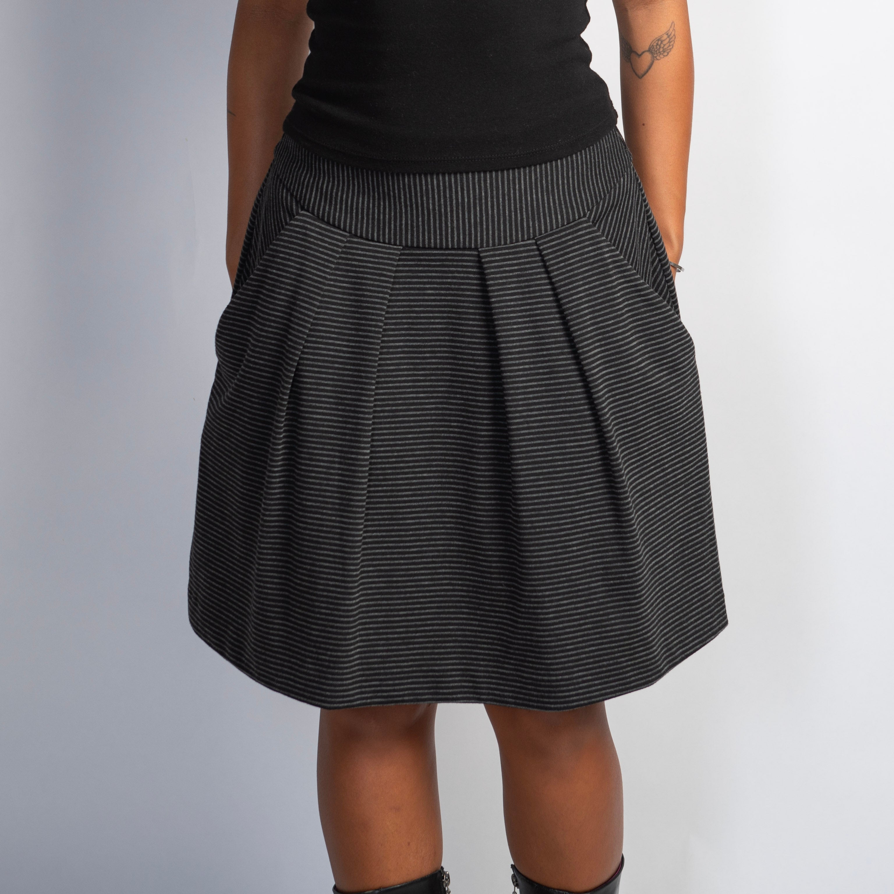 STRIPE PLEATED MIDI SKIRT