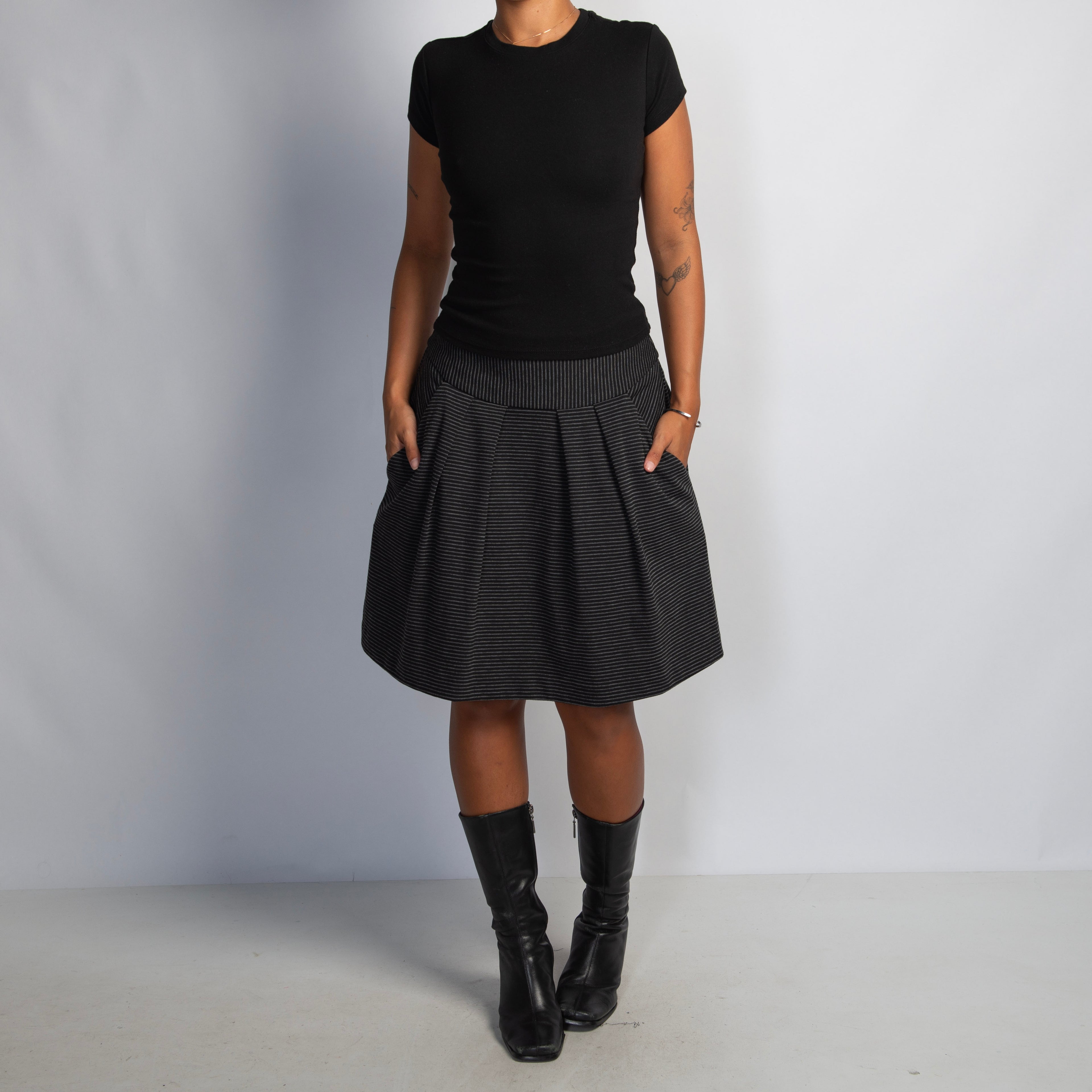 STRIPE PLEATED MIDI SKIRT