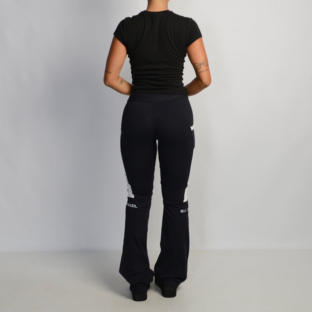 BLACK FLARED LEGGINGS