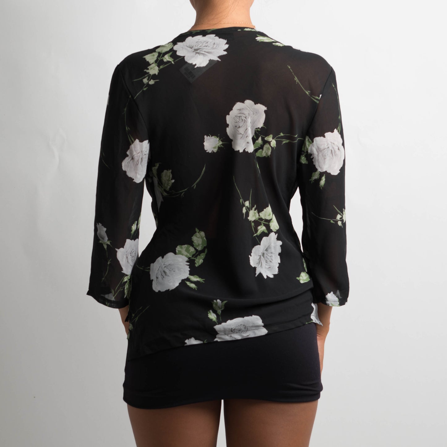 BLACK FLORAL TOP