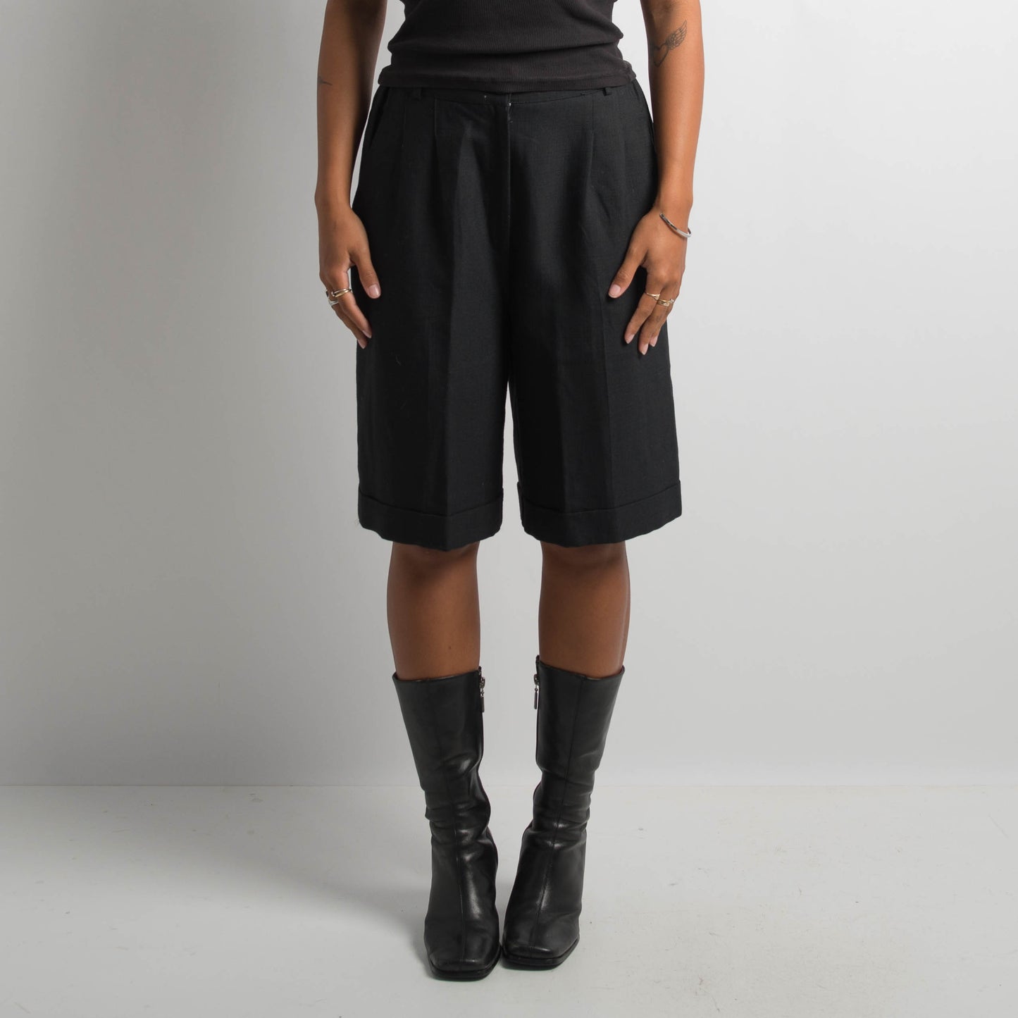 LONGLINE TAILORED SHORTS