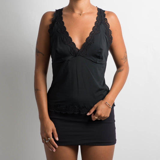 SLINKY BLACK CAMISOLE