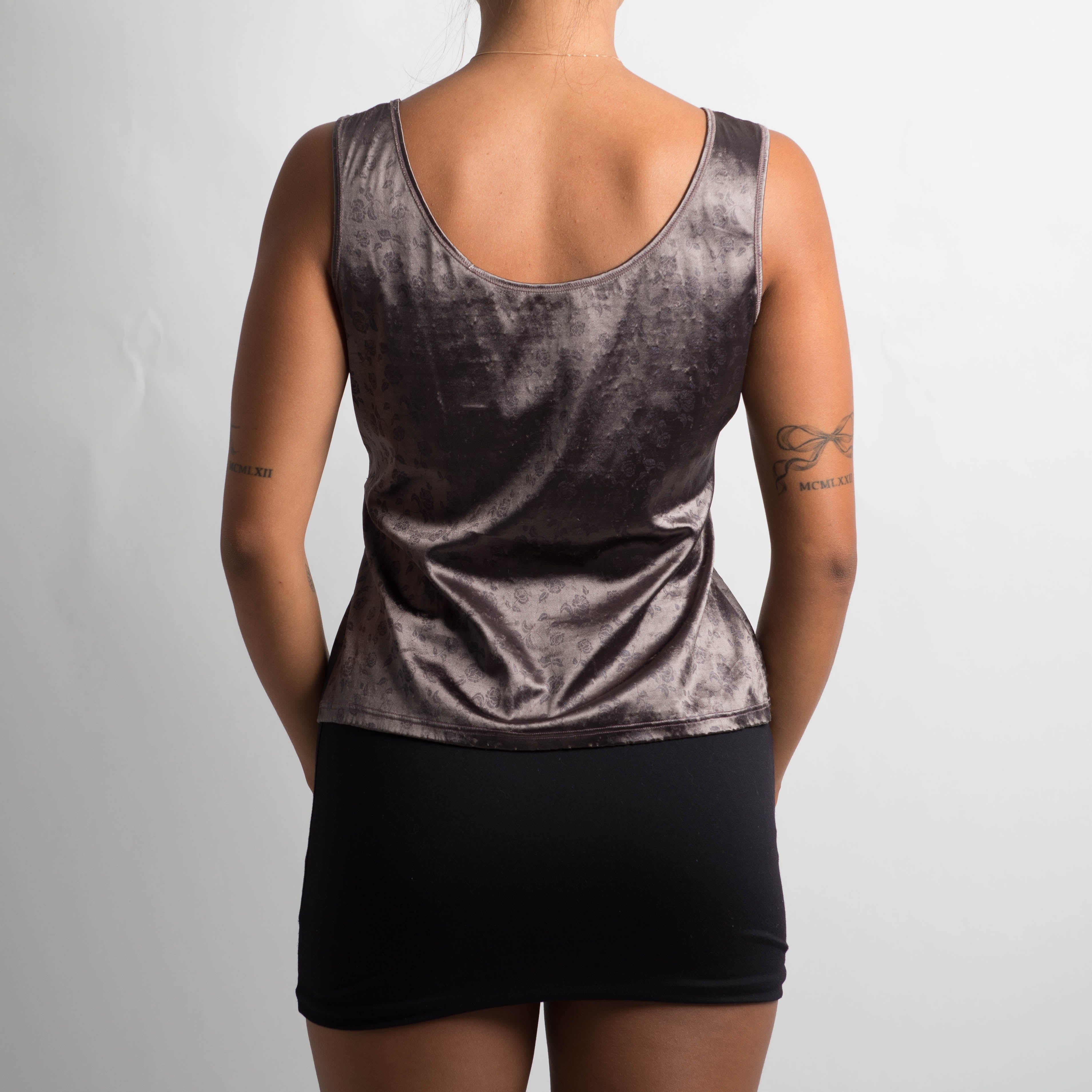 METALLIC SLEEVELESS TOP