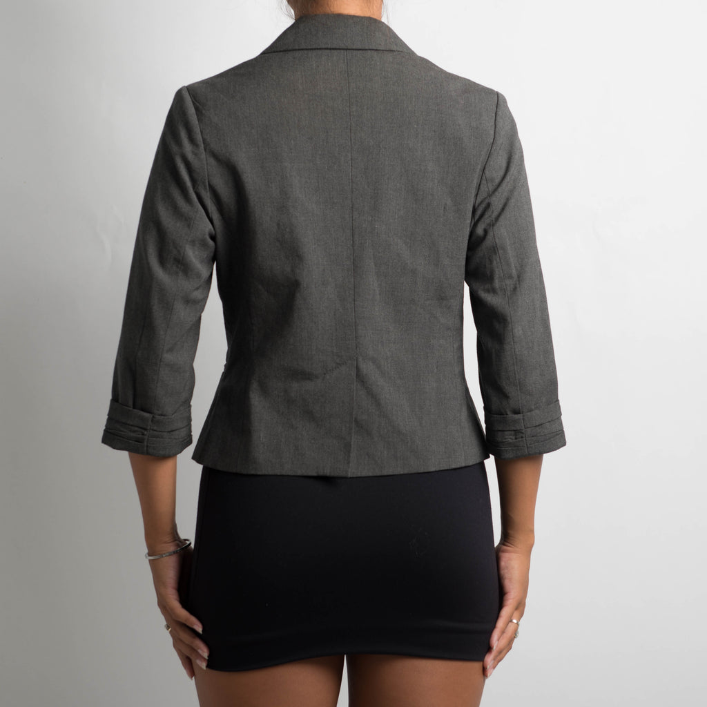 GREY 1/2 SLEEVE BLAZER