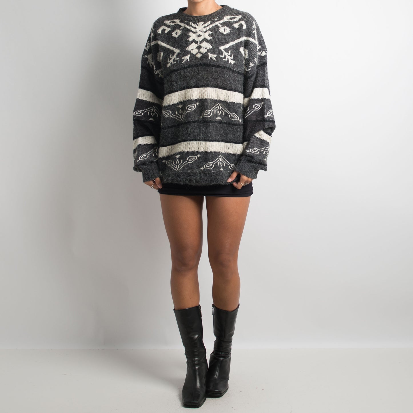 PATTERNED KNIT SWEATER