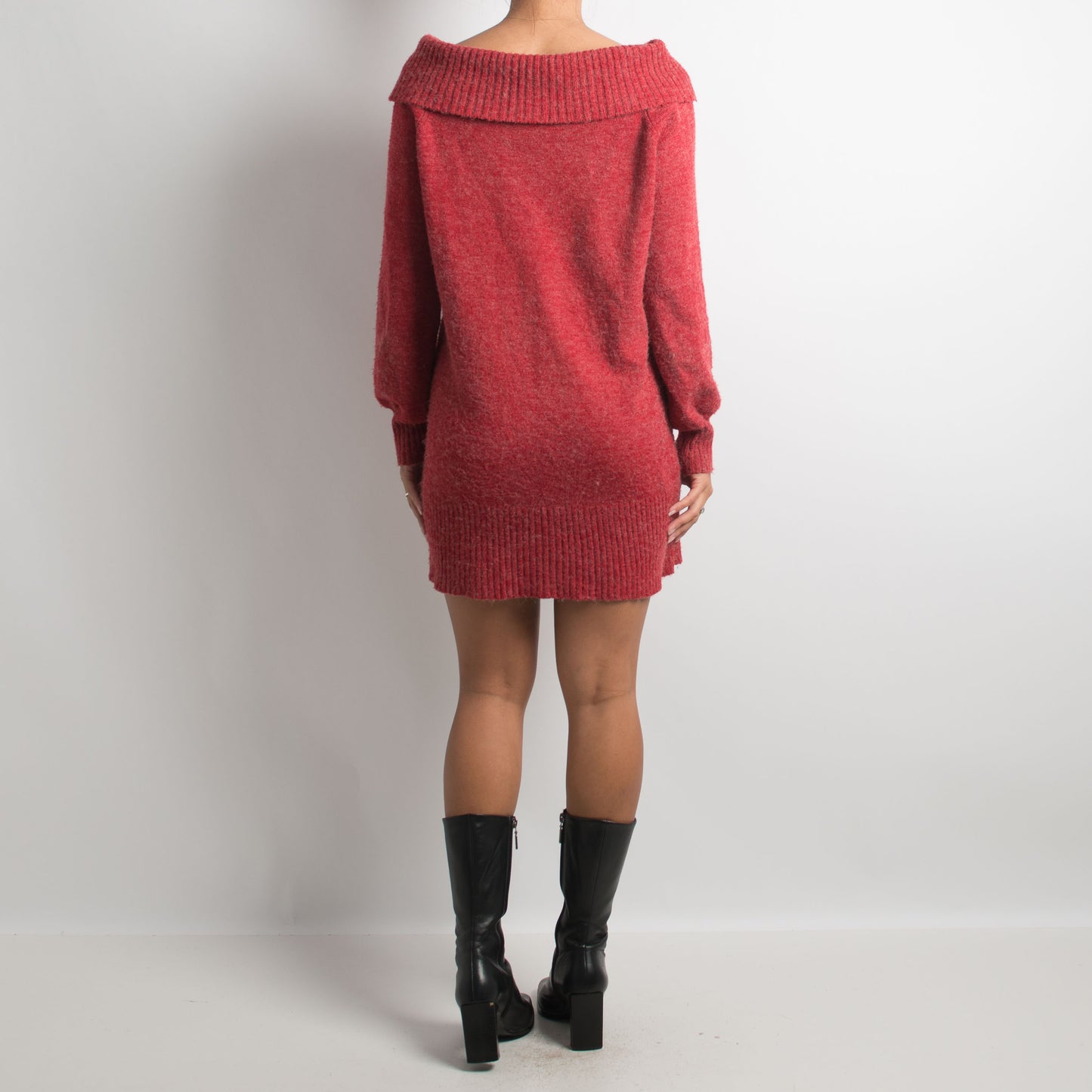 RASPBERRY KNIT DRESS