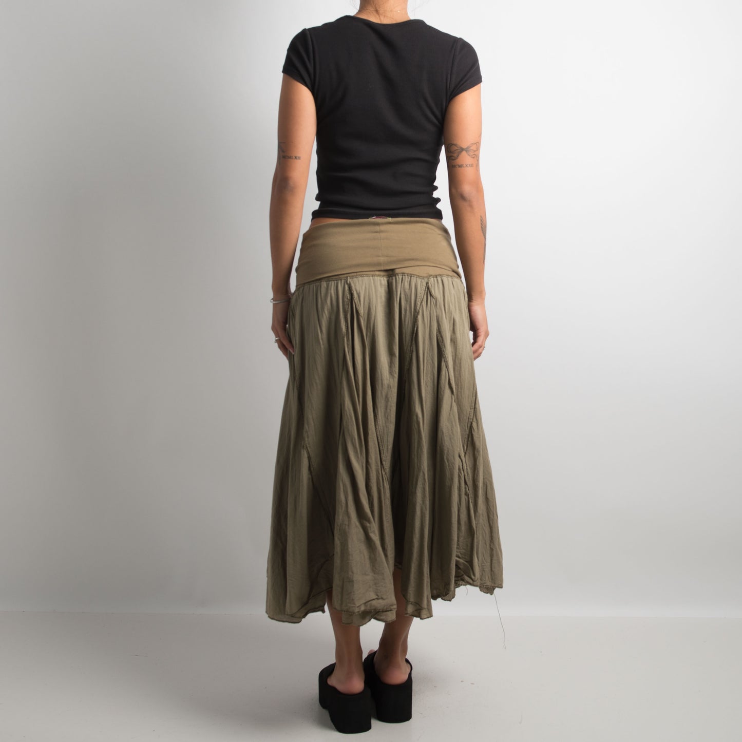 KHAKI LONGLINE SKIRT