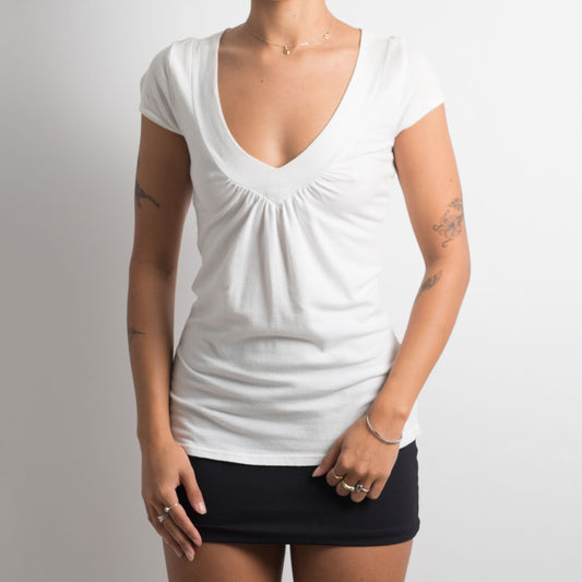 T-SHIRT BLANC FRONCÉ