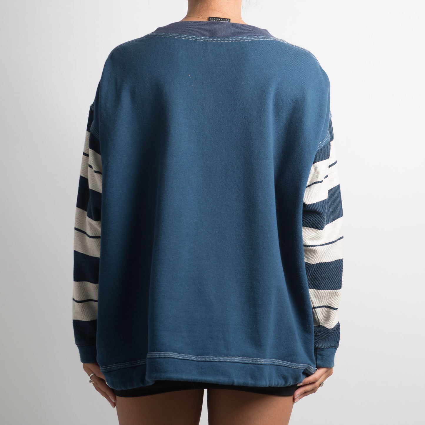 BLUE STRIPED SWEATER