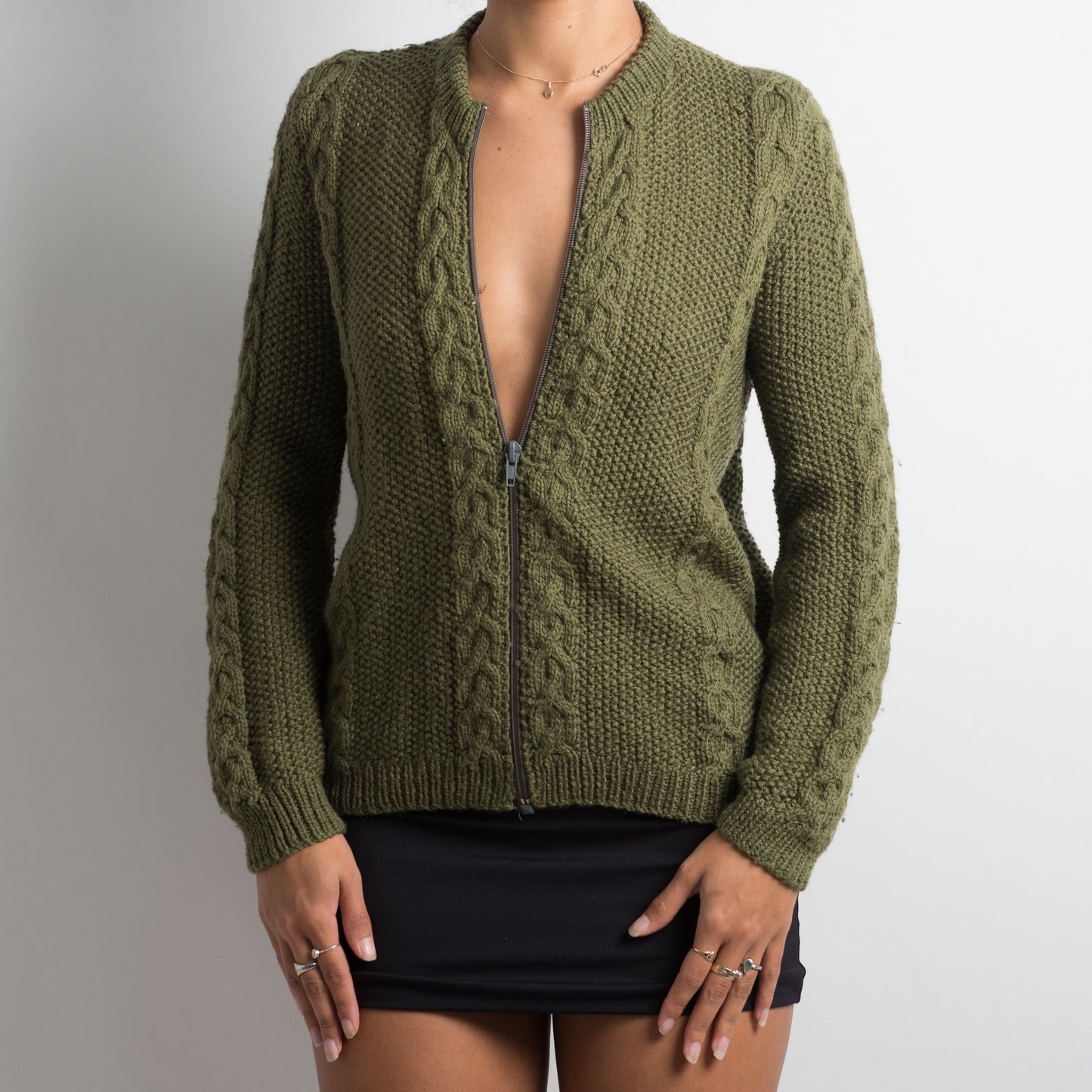 CABLE KNIT ZIP CARDIGAN