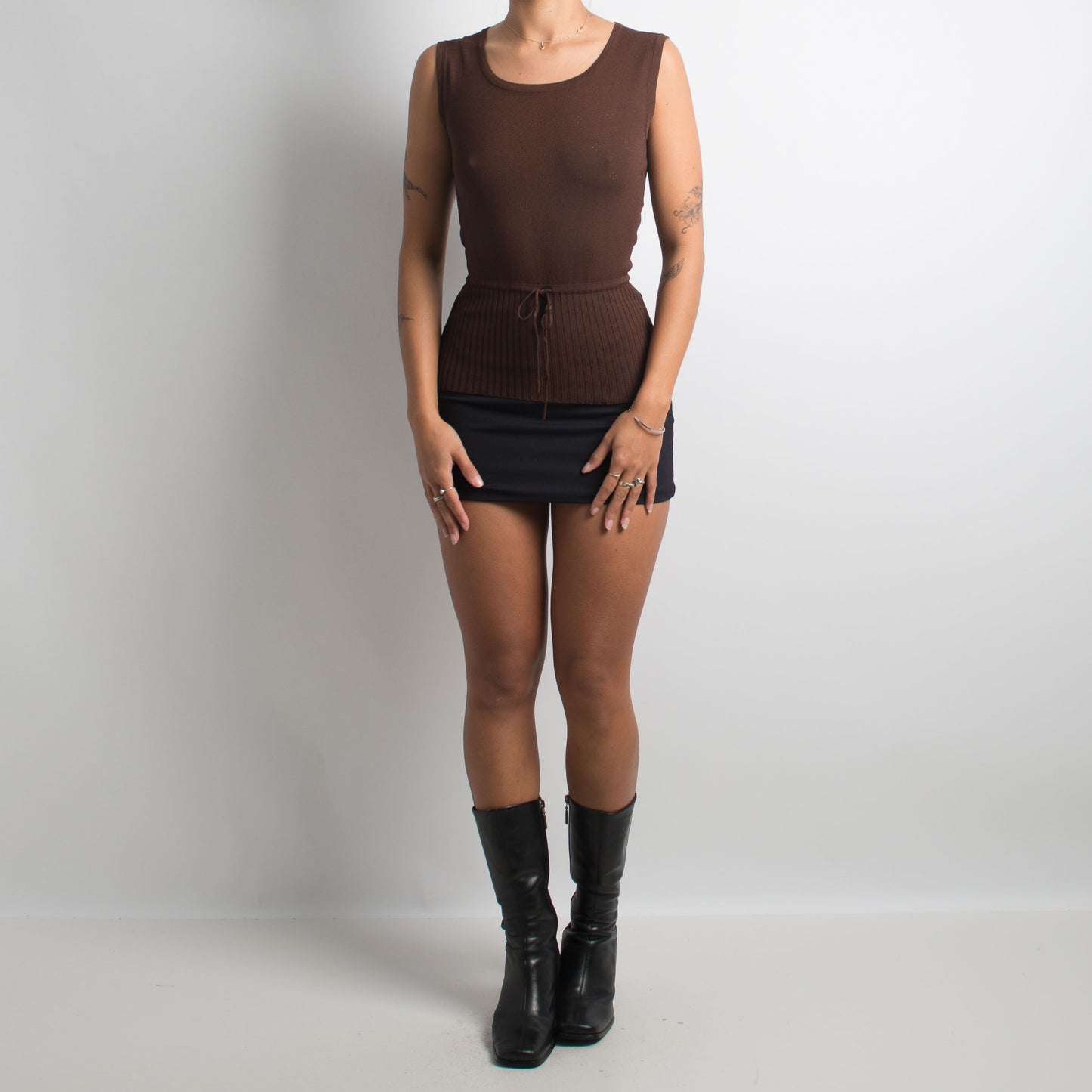 BROWN POINTELLE TOP