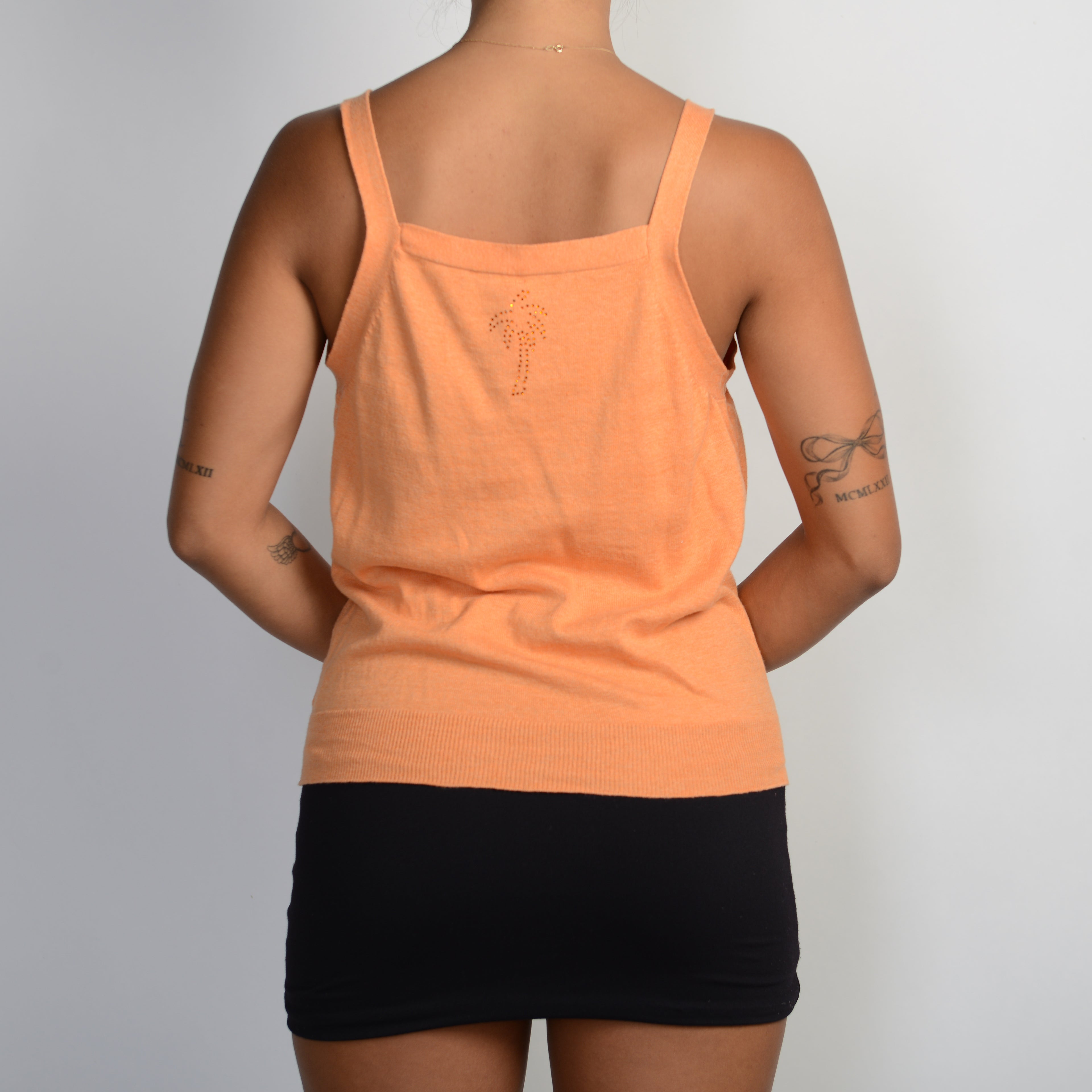 ORANGE KNIT BUTTON TOP