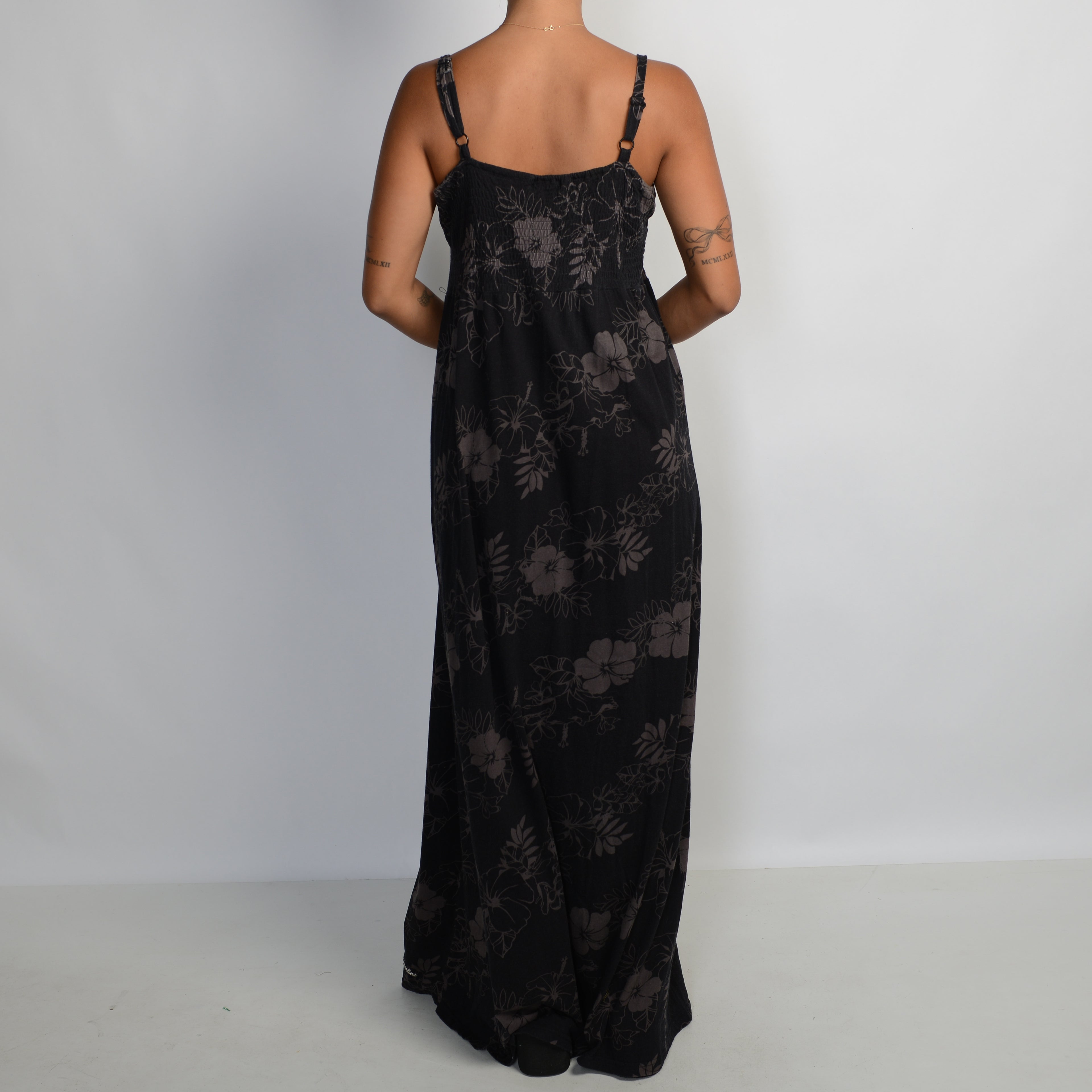BLACK FLORAL MAXI DRESS