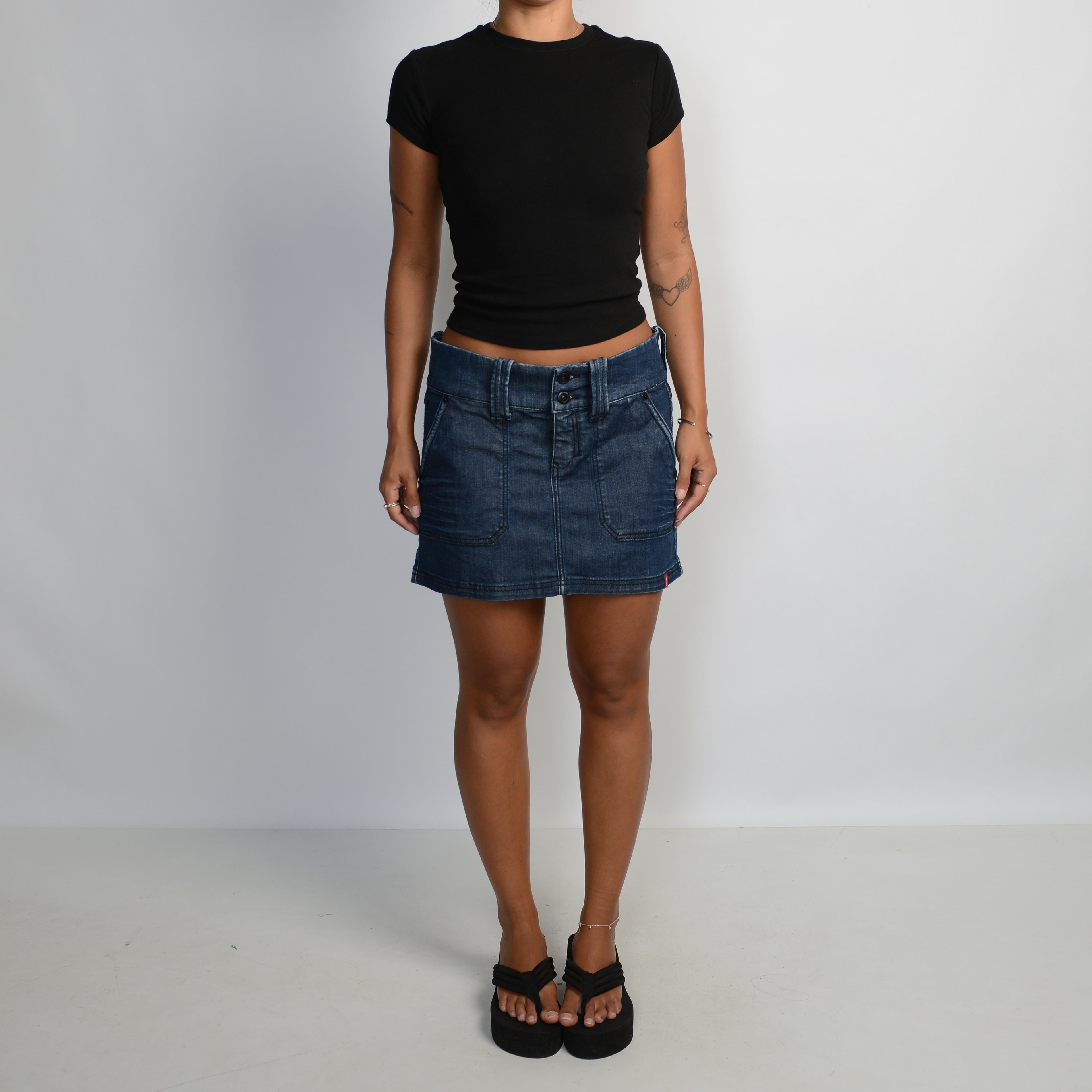 DARK WASH DENIM MINI SKIRT