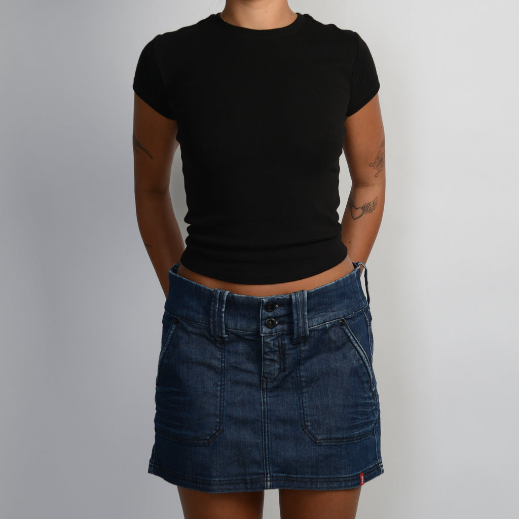 DARK WASH DENIM MINI SKIRT